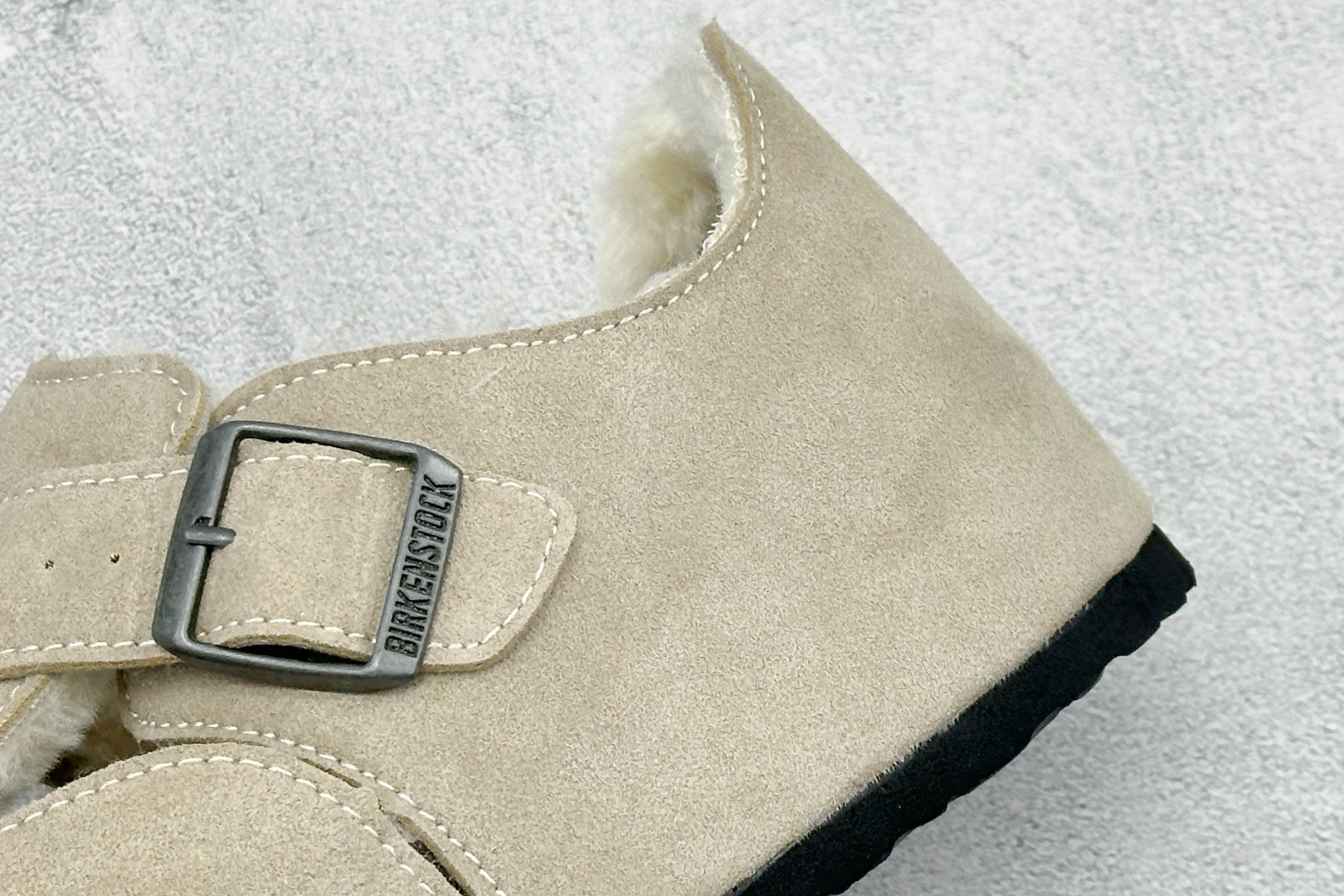 200 XL版Birkenstock 博肯 LONDON 加绒棉鞋 1028235-Chinese UA Cheap High Quatity Brand Clothes Bags handbags Sneakers wholesale wholesaler seller from China Factory suppliers Fashion Clothing Shoes best Quality Beautiful Price 200 XL版Birkenstock 博肯 LONDON 加绒棉鞋 1028235