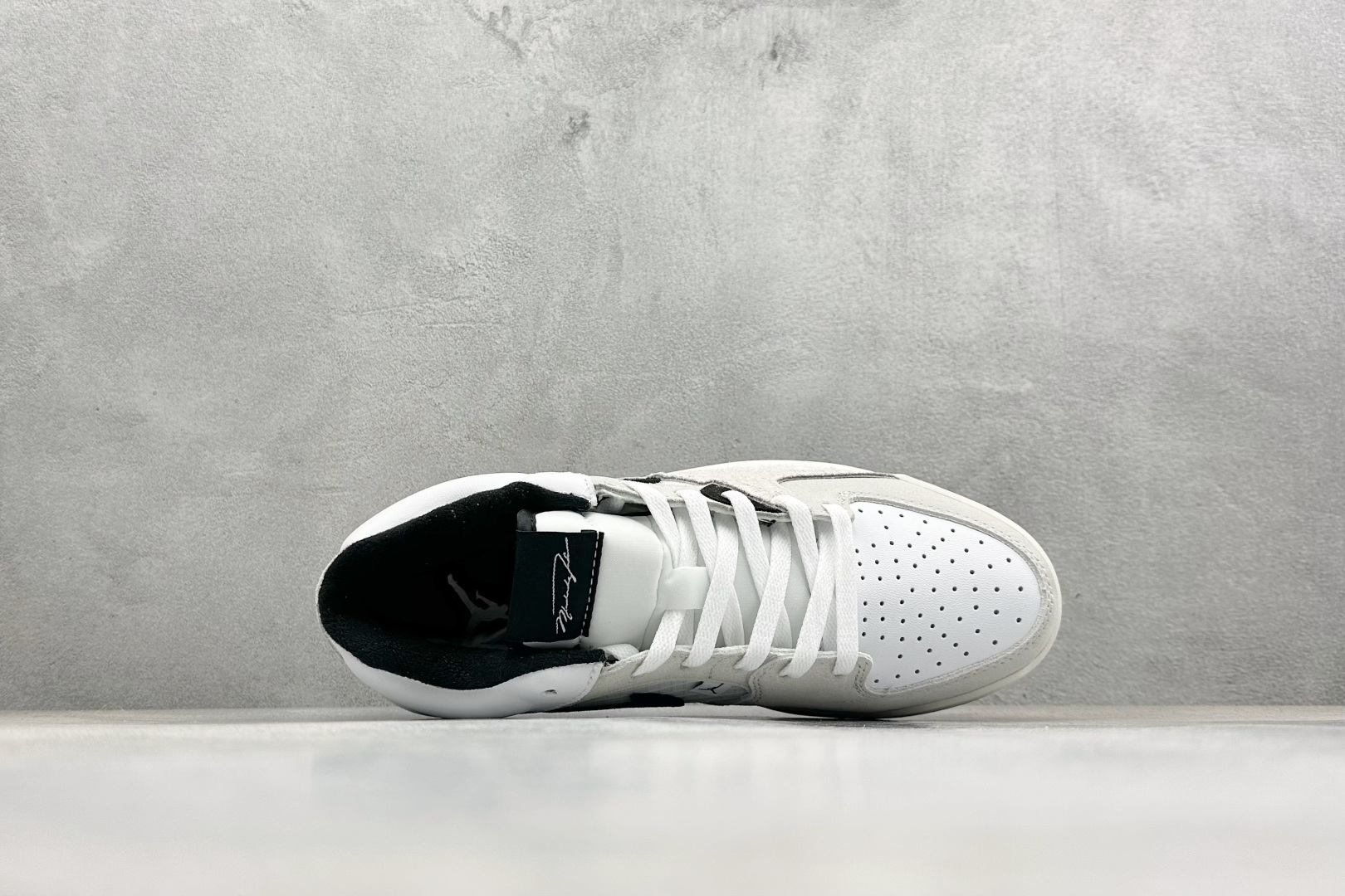K版Nike Jordan Stadium 90 低帮复古运动篮球鞋 FD6424-100 K版Nike Jordan Stadium 90 低帮复古运动篮球鞋 FD6424-100