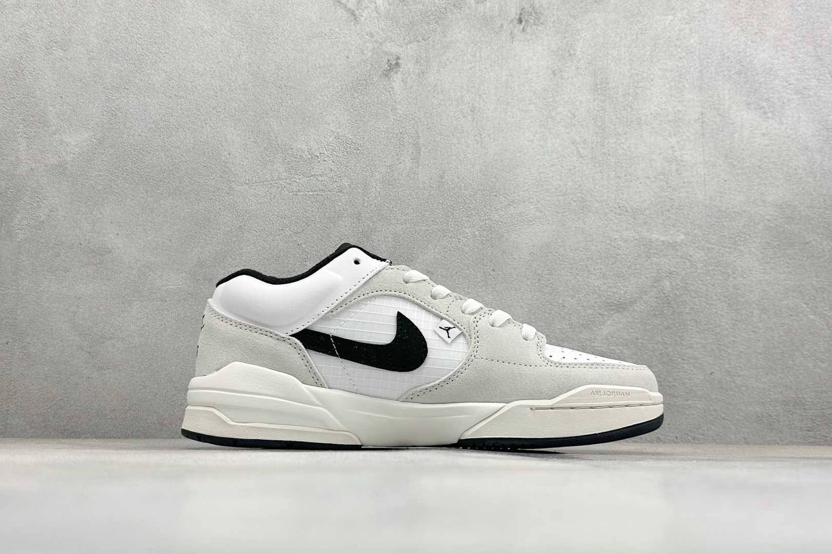 K版Nike Jordan Stadium 90 低帮复古运动篮球鞋 FD6424-100 K版Nike Jordan Stadium 90 低帮复古运动篮球鞋 FD6424-100