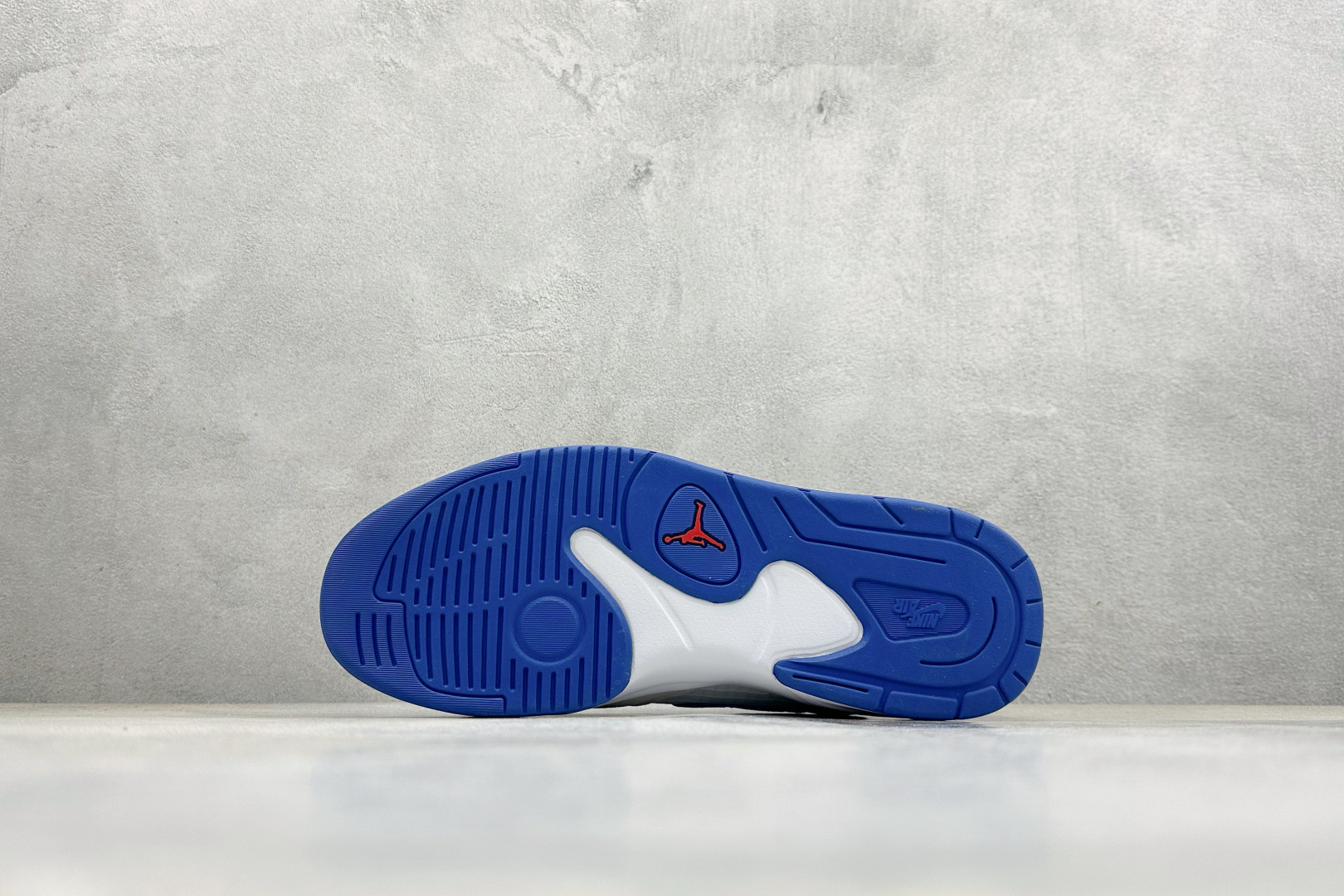 K版Nike Jordan Stadium 90 低帮复古运动篮球鞋 HF8186-141 K版Nike Jordan Stadium 90 低帮复古运动篮球鞋 HF8186-141
