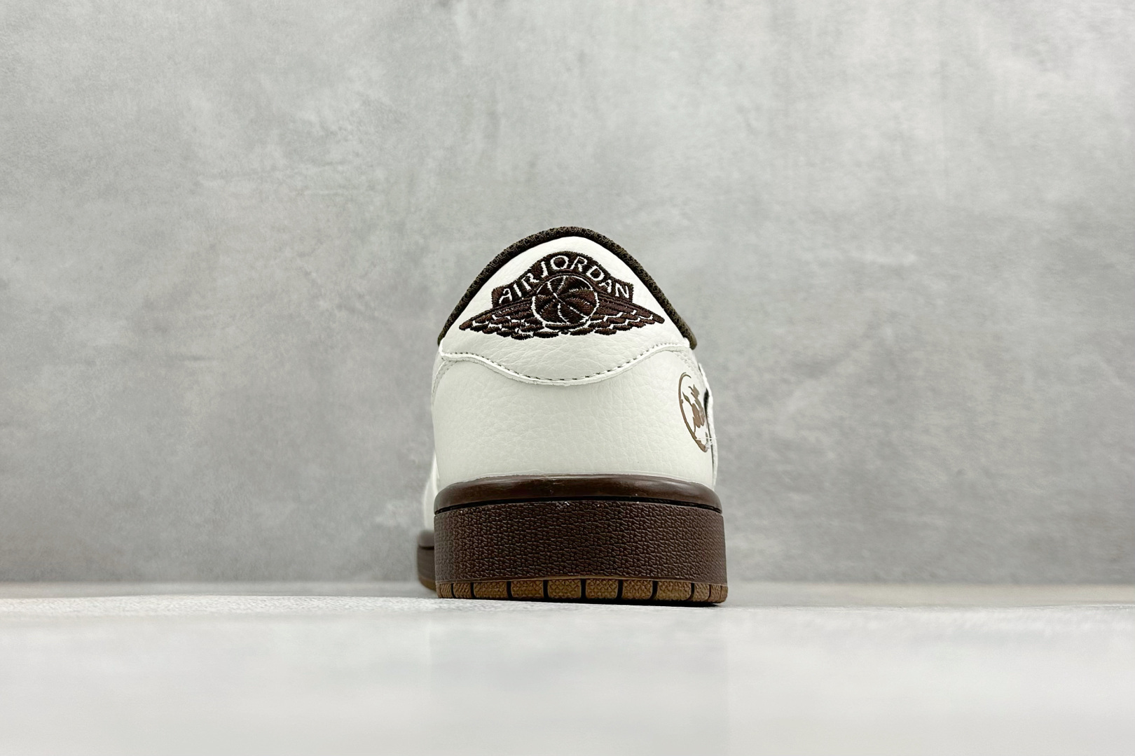 SC版Travis Scott x Jordan 1 Low 马年限定-白棕云纹 倒勾低帮休闲版本 NH0601-061-Top High Quatity Cheap Sneakers Fashion Clothing Clothes Bags handbags Shoes of all Brand wholesale With The best Quality And Beautiful Price from China Factory Chinese suppliers wholesaler seller SC版Travis Scott x Jordan 1 Low 马年限定-白棕云纹 倒勾低帮休闲版本 NH0601-061