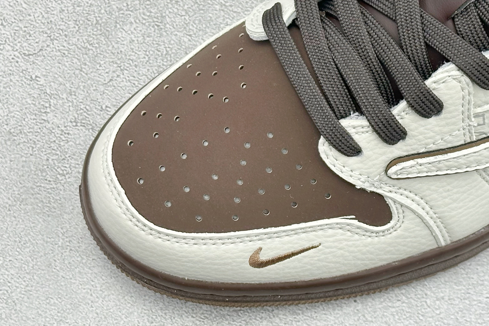 SC版Travis Scott x Jordan 1 Low 马年限定-白棕云纹 倒勾低帮休闲版本 NH0601-061-Top High Quatity Cheap Sneakers Fashion Clothing Clothes Bags handbags Shoes of all Brand wholesale With The best Quality And Beautiful Price from China Factory Chinese suppliers wholesaler seller SC版Travis Scott x Jordan 1 Low 马年限定-白棕云纹 倒勾低帮休闲版本 NH0601-061