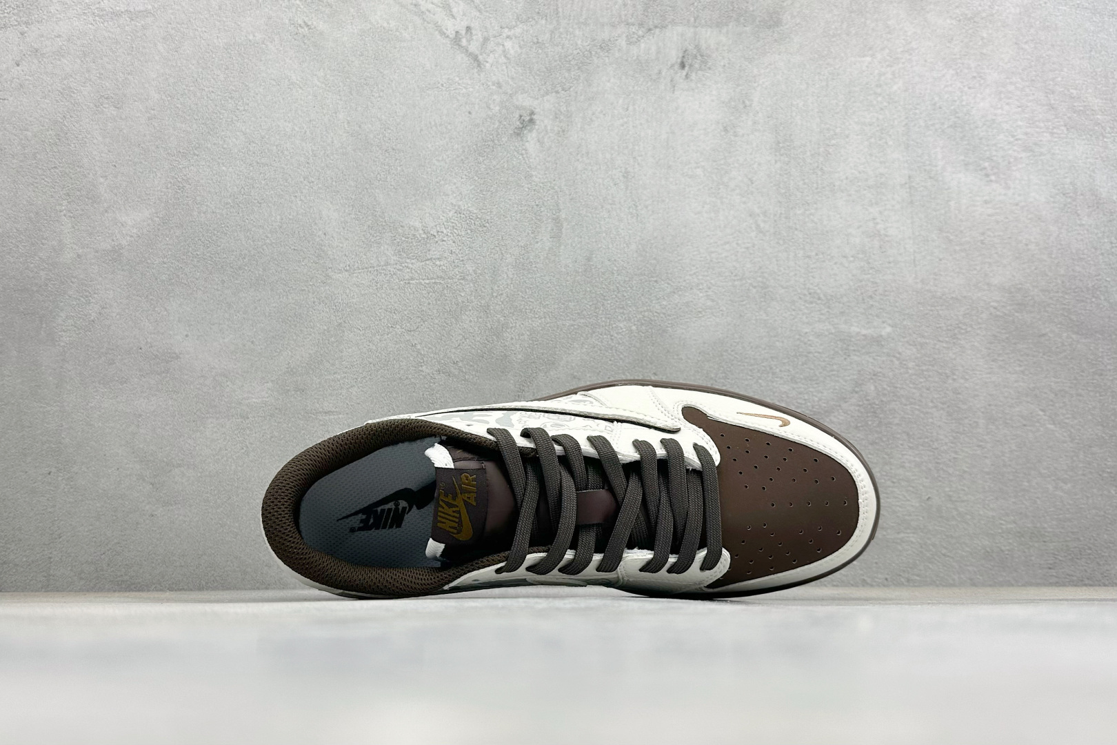 SC版Travis Scott x Jordan 1 Low 马年限定-白棕云纹 倒勾低帮休闲版本 NH0601-061-Top High Quatity Cheap Sneakers Fashion Clothing Clothes Bags handbags Shoes of all Brand wholesale With The best Quality And Beautiful Price from China Factory Chinese suppliers wholesaler seller SC版Travis Scott x Jordan 1 Low 马年限定-白棕云纹 倒勾低帮休闲版本 NH0601-061