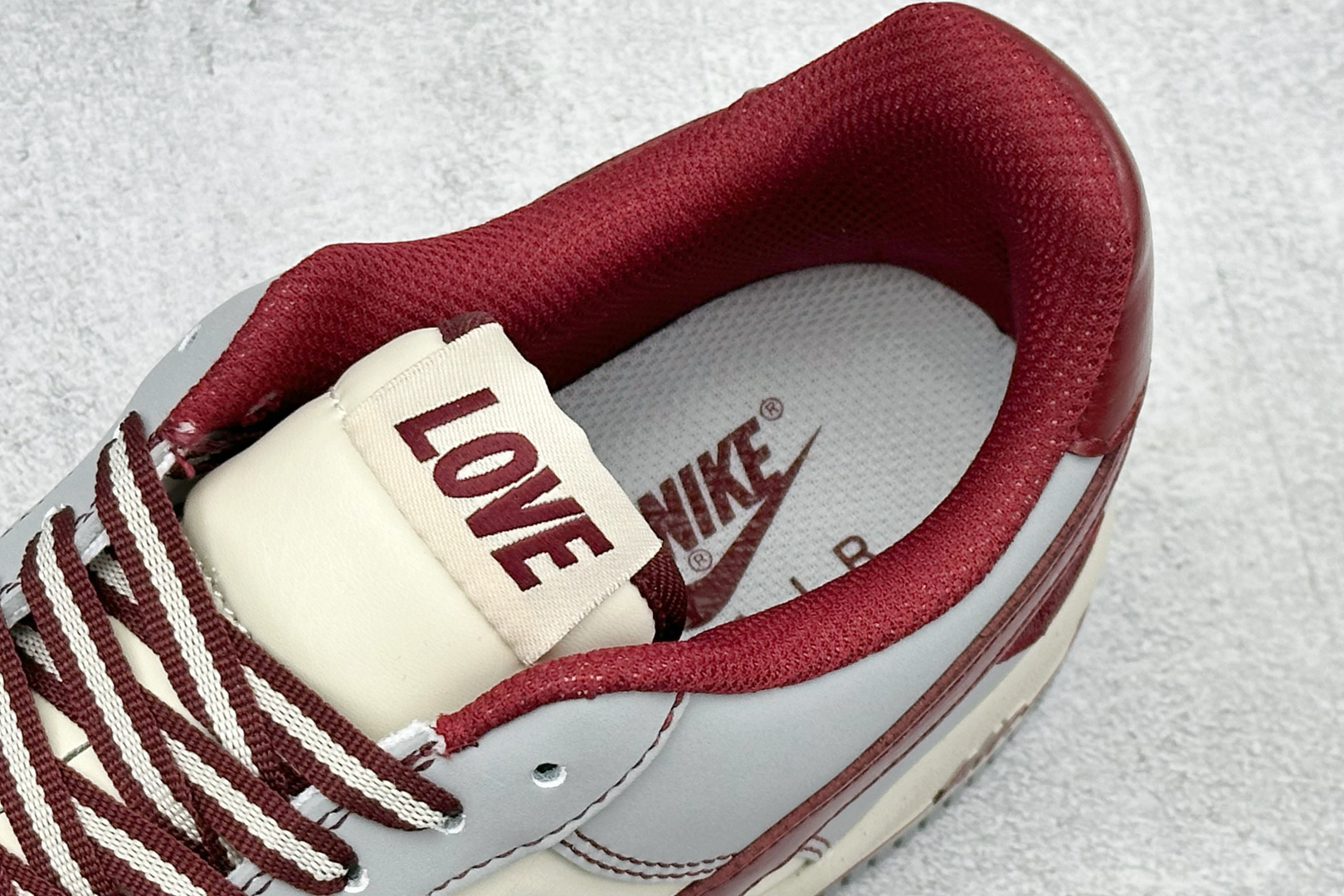 260 SC版NIke Air Force 1 '07 Low “情人节限定--烟灰赤痕” 空军一号低帮 运动鞋 NH0601-540