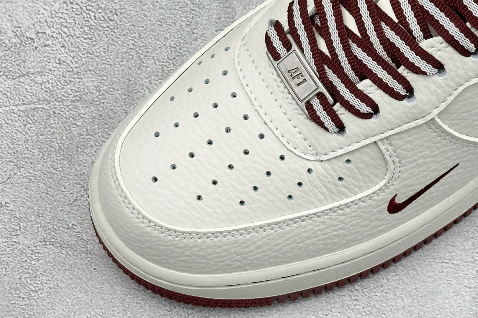 260 SC版NIke Air Force 1 '07 Low “情人节限定--白韵红缘” 空军一号低帮 运动鞋 NH0601-539-Chinese UA Cheap High Quatity Brand Clothes Bags handbags Sneakers wholesale wholesaler seller from China Factory suppliers Fashion Clothing Shoes best Quality Beautiful Price 260 SC版NIke Air Force 1 '07 Low “情人节限定--白韵红缘” 空军一号低帮 运动鞋 NH0601-539