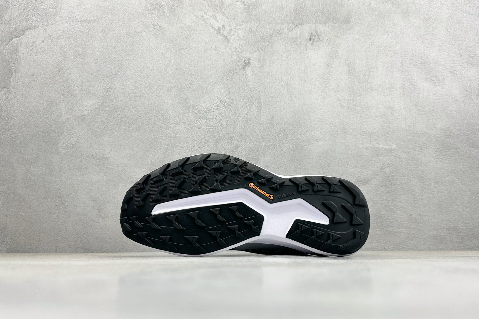 Adidas Terrex Agravic Lt 阿迪超轻透气缓震跑鞋 KK1874
