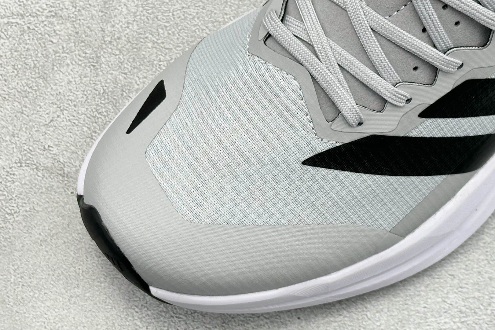 Adidas Terrex Agravic Lt 阿迪超轻透气缓震跑鞋 KK1874
