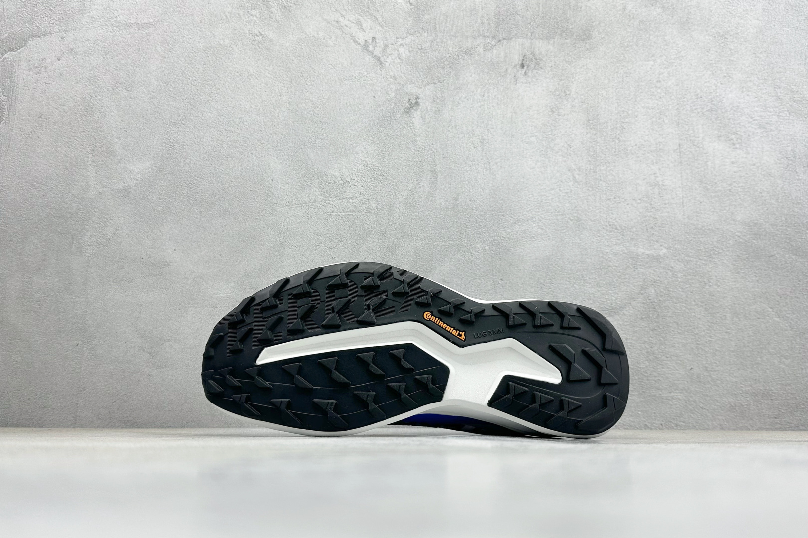 Adidas Terrex Agravic Lt 阿迪超轻透气缓震跑鞋 KK1873