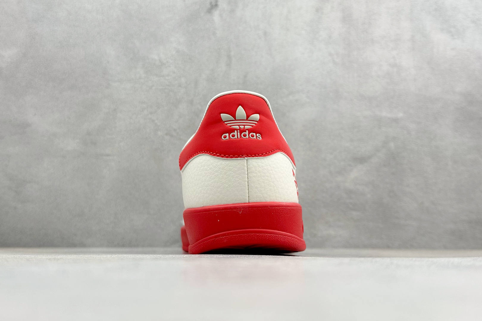 马年新款海外定制限量发售 Adidas Originals GAZELLE INDOOR“马年联名限定-橙红” JJ2604