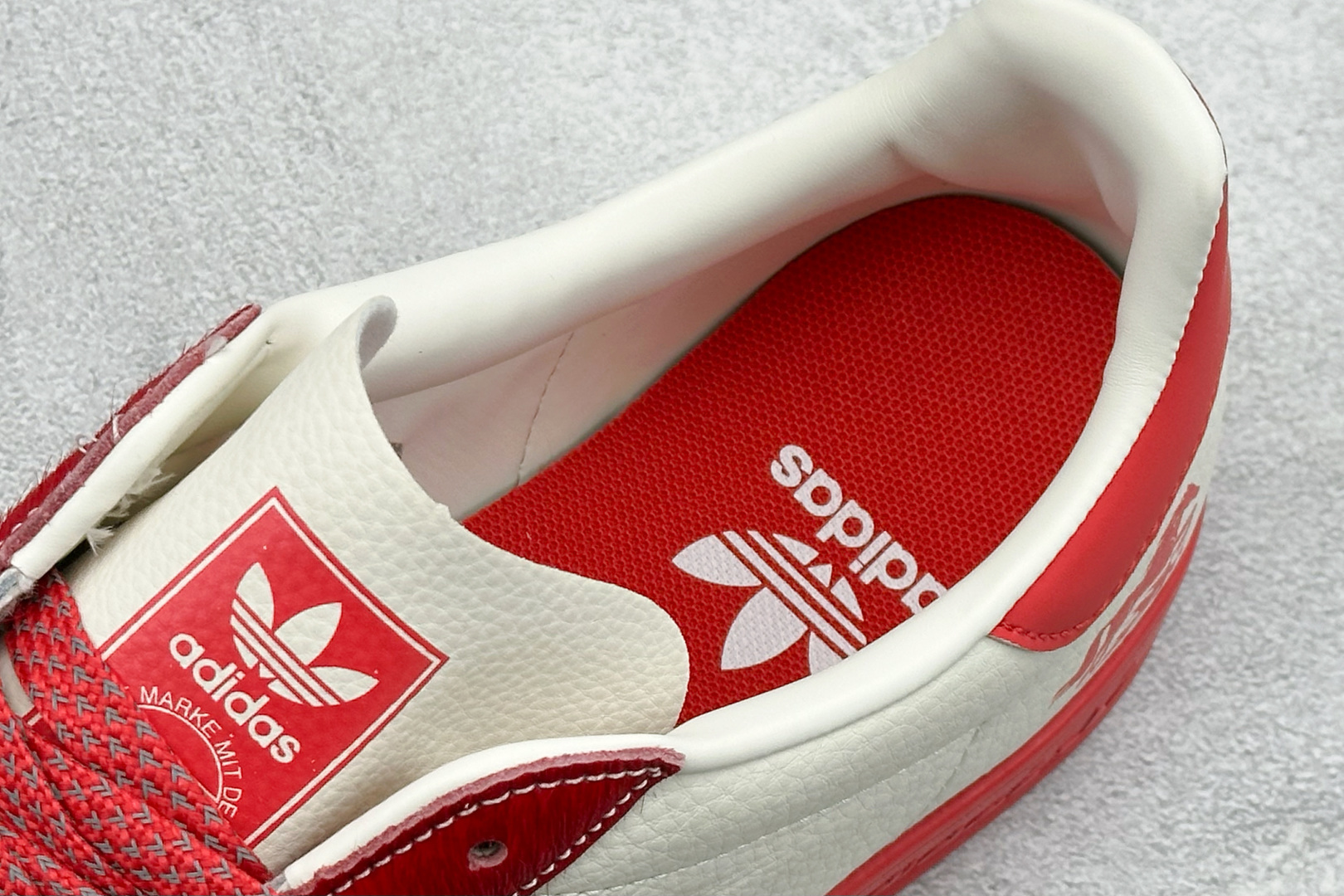 马年新款海外定制限量发售 Adidas Originals GAZELLE INDOOR“马年联名限定-橙红” JJ2604