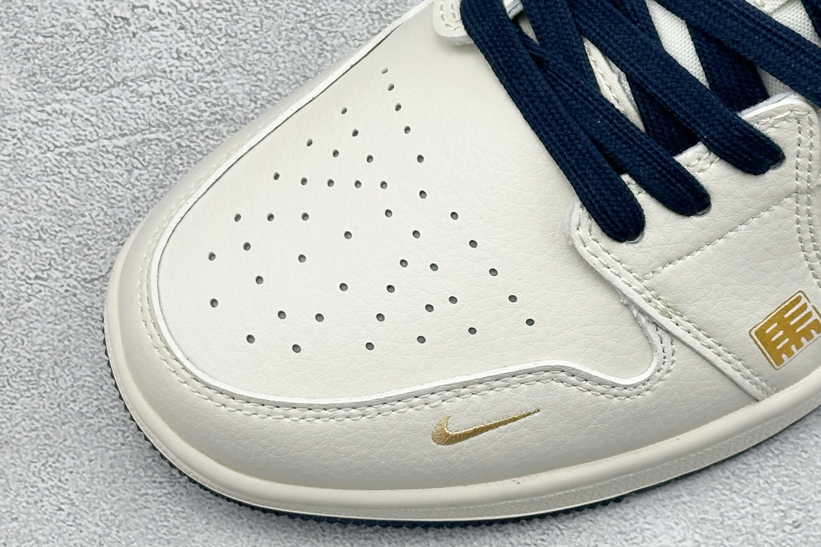 260 Air Jordan 1 Low AJ1 乔1 2026 马年限定 高端定制 低帮复古篮球鞋 JP2026-121-Chinese UA Cheap High Quatity Brand Clothes Bags handbags Sneakers wholesale wholesaler seller from China Factory suppliers Fashion Clothing Shoes best Quality Beautiful Price 260 Air Jordan 1 Low AJ1 乔1 2026 马年限定 高端定制 低帮复古篮球鞋 JP2026-121
