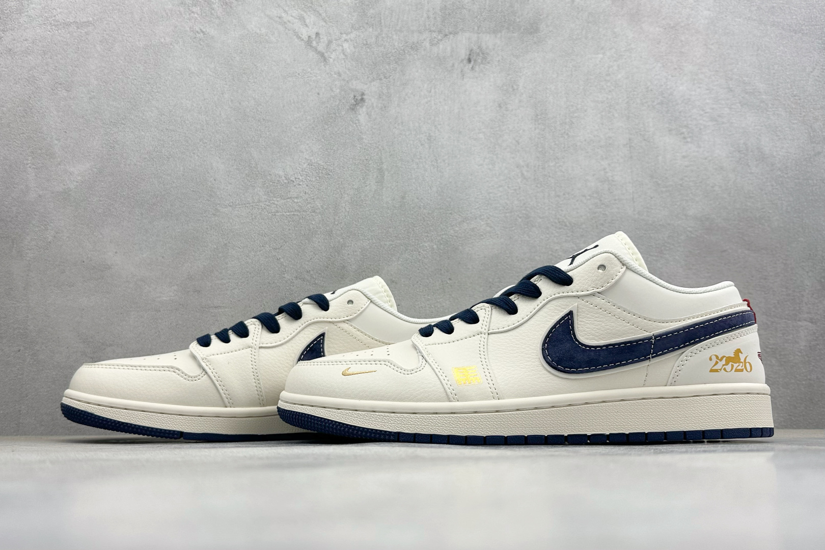 260 Air Jordan 1 Low AJ1 乔1 2026 马年限定 高端定制 低帮复古篮球鞋 JP2026-121-Chinese UA Cheap High Quatity Brand Clothes Bags handbags Sneakers wholesale wholesaler seller from China Factory suppliers Fashion Clothing Shoes best Quality Beautiful Price 260 Air Jordan 1 Low AJ1 乔1 2026 马年限定 高端定制 低帮复古篮球鞋 JP2026-121