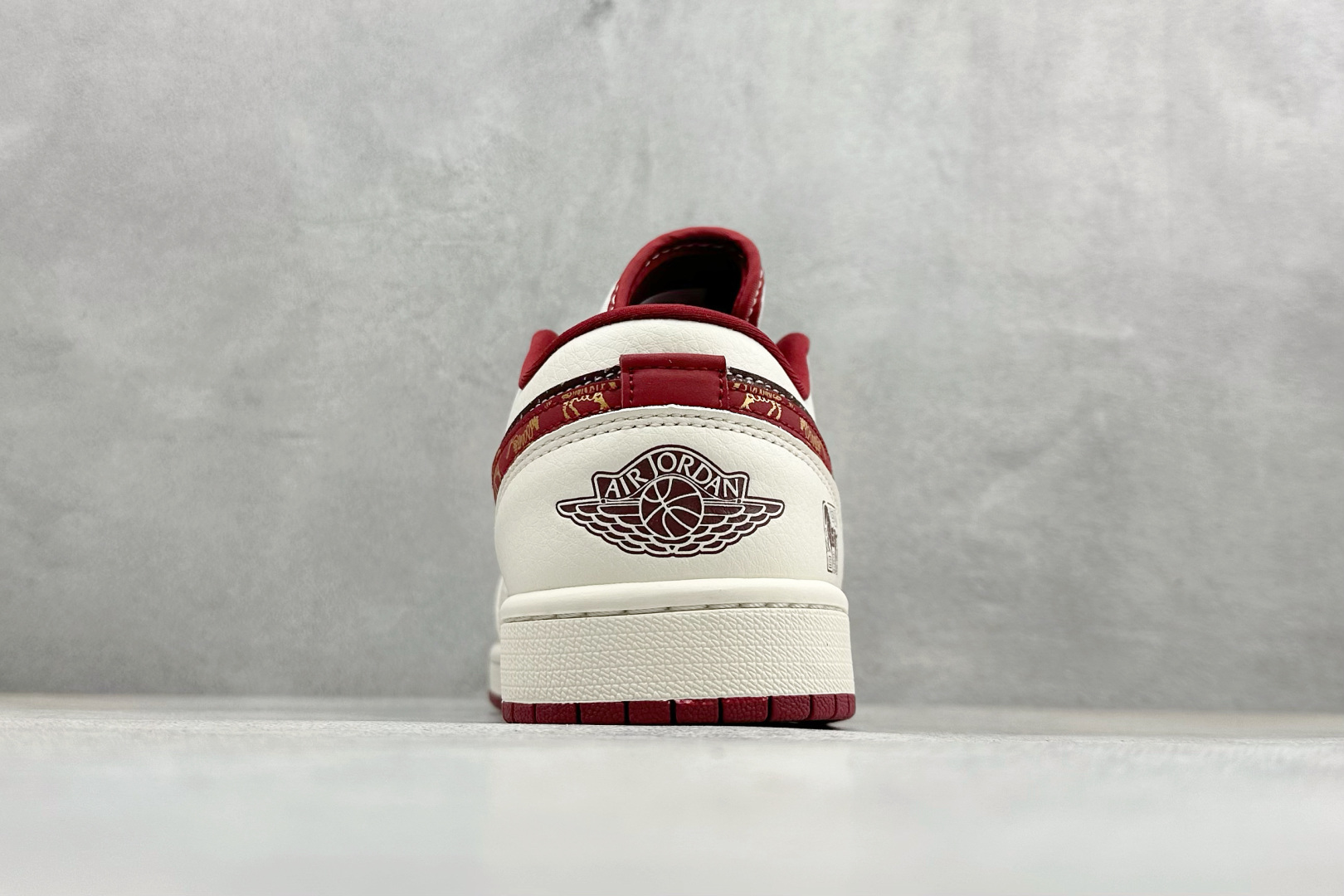 Air Jordan 1 Low AJ1 乔1 2026 马年限定 高端定制 低帮复古篮球鞋 LX1988-822-Top High Quatity Cheap Sneakers Fashion Clothing Clothes Bags handbags Shoes of all Brand wholesale With The best Quality And Beautiful Price from China Factory Chinese suppliers wholesaler seller Air Jordan 1 Low AJ1 乔1 2026 马年限定 高端定制 低帮复古篮球鞋 LX1988-822