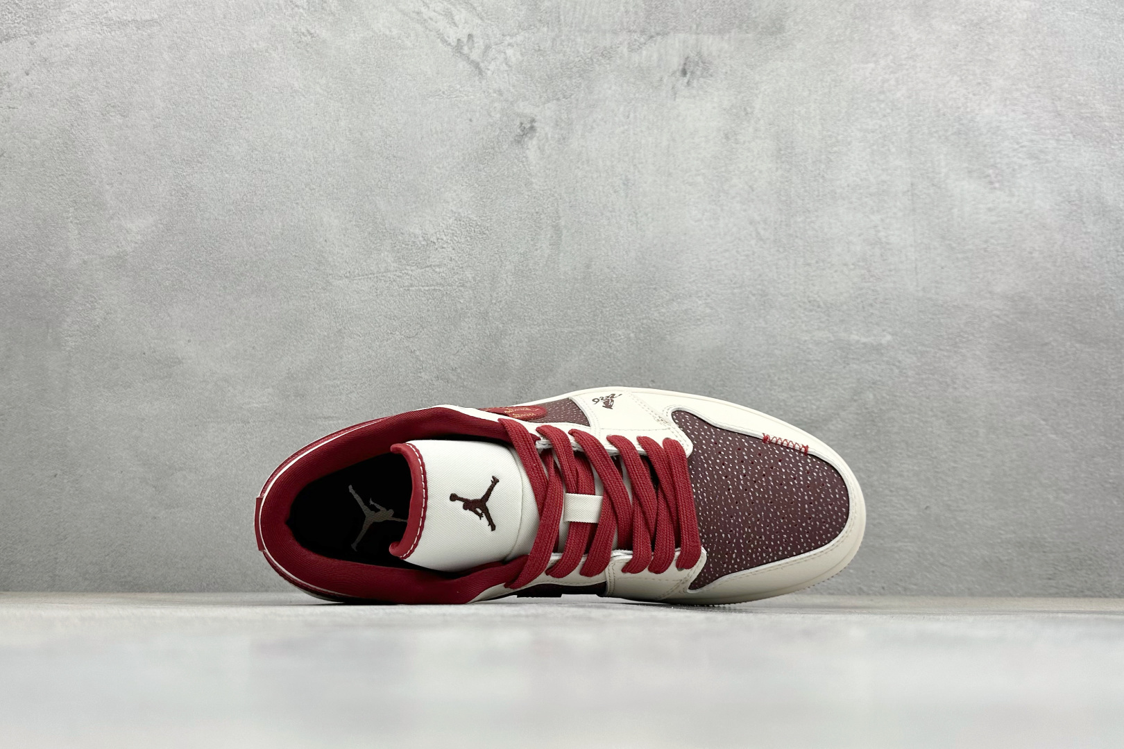 Air Jordan 1 Low AJ1 乔1 2026 马年限定 高端定制 低帮复古篮球鞋 LX1988-822-Top High Quatity Cheap Sneakers Fashion Clothing Clothes Bags handbags Shoes of all Brand wholesale With The best Quality And Beautiful Price from China Factory Chinese suppliers wholesaler seller Air Jordan 1 Low AJ1 乔1 2026 马年限定 高端定制 低帮复古篮球鞋 LX1988-822