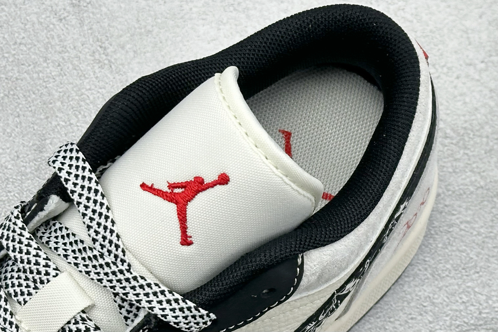 Air Jordan 1 Low AJ1 乔1 2026 马年限定 高端定制 低帮复古篮球鞋 LX1988-826
