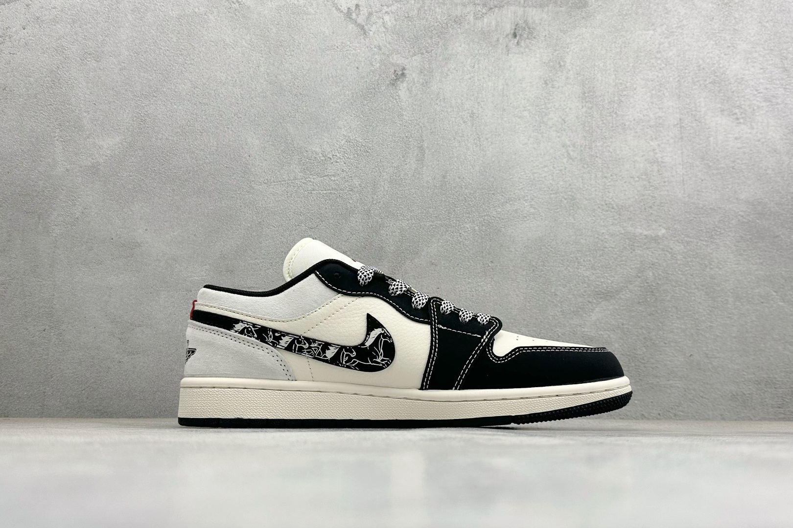 Air Jordan 1 Low AJ1 乔1 2026 马年限定 高端定制 低帮复古篮球鞋 LX1988-826