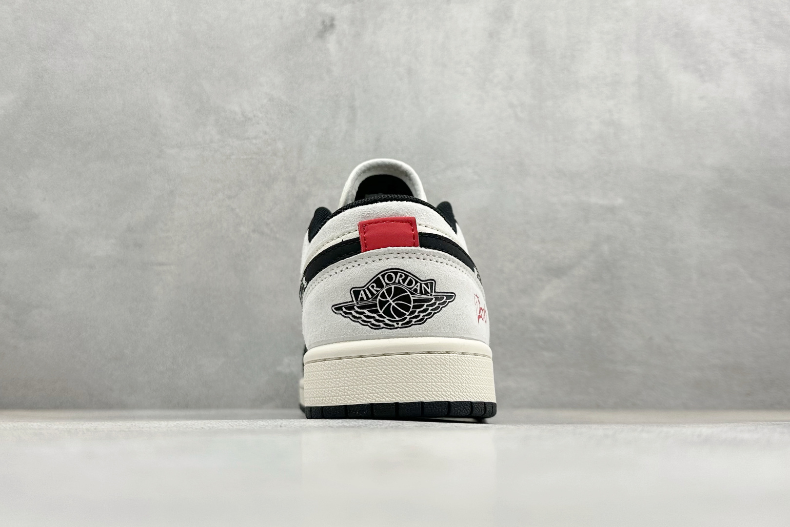 Air Jordan 1 Low AJ1 乔1 2026 马年限定 高端定制 低帮复古篮球鞋 LX1988-826