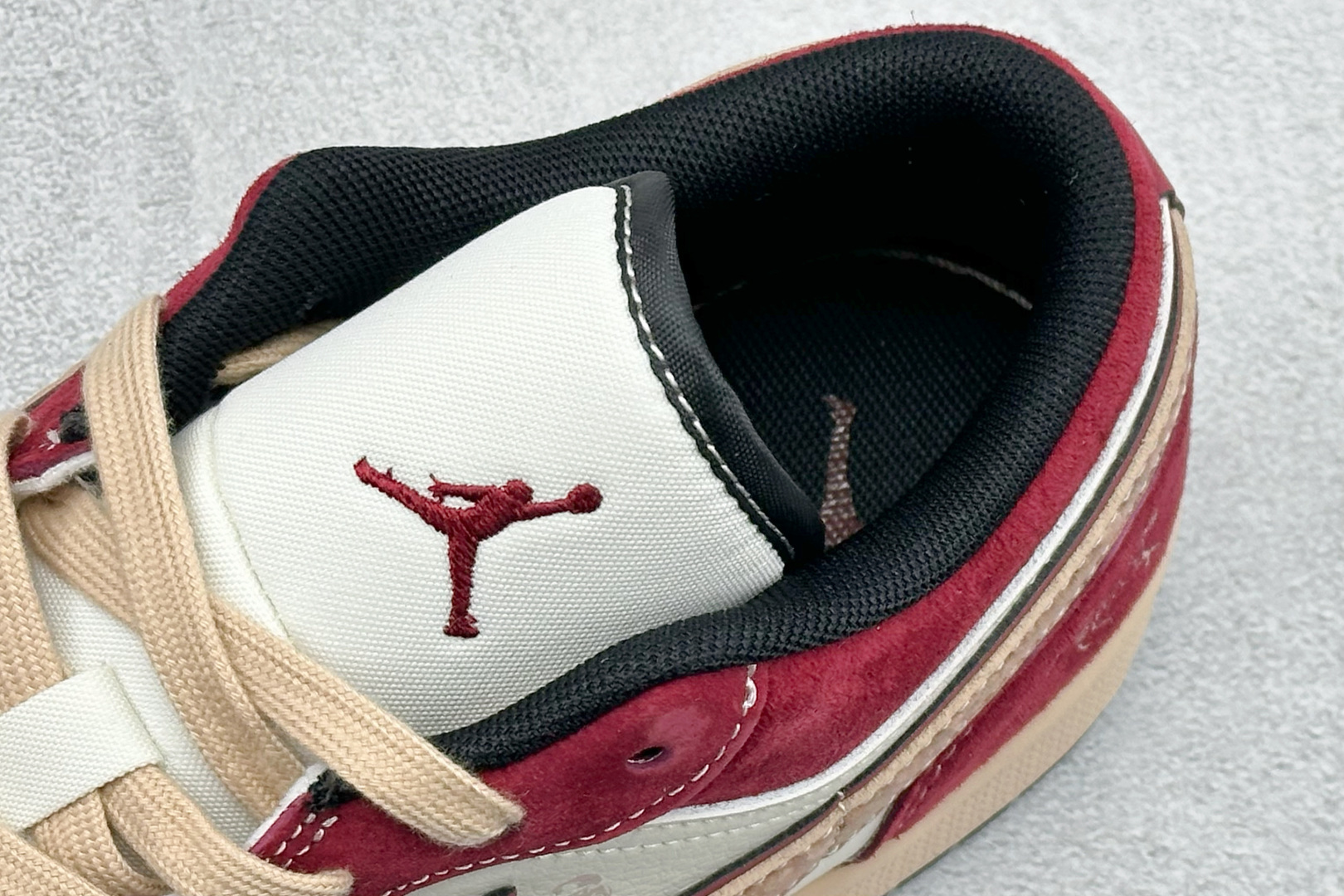 Air Jordan 1 Low AJ1 乔1 马年限定 高端定制 低帮复古篮球鞋 LX1988-824-Top High Quatity Cheap Sneakers Fashion Clothing Clothes Bags handbags Shoes of all Brand wholesale With The best Quality And Beautiful Price from China Factory Chinese suppliers wholesaler seller Air Jordan 1 Low AJ1 乔1 马年限定 高端定制 低帮复古篮球鞋 LX1988-824