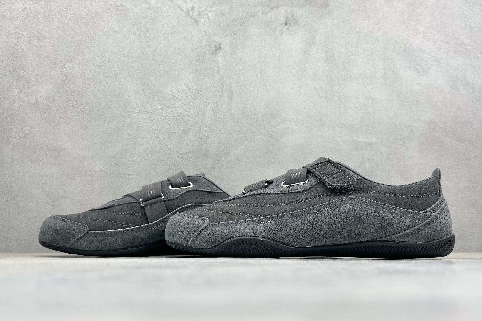Adidas Urban Reverie 阿迪舒适时尚魔术贴防滑耐磨生活休闲鞋 KJ9089 Adidas Urban Reverie 阿迪舒适时尚魔术贴防滑耐磨生活休闲鞋 KJ9089