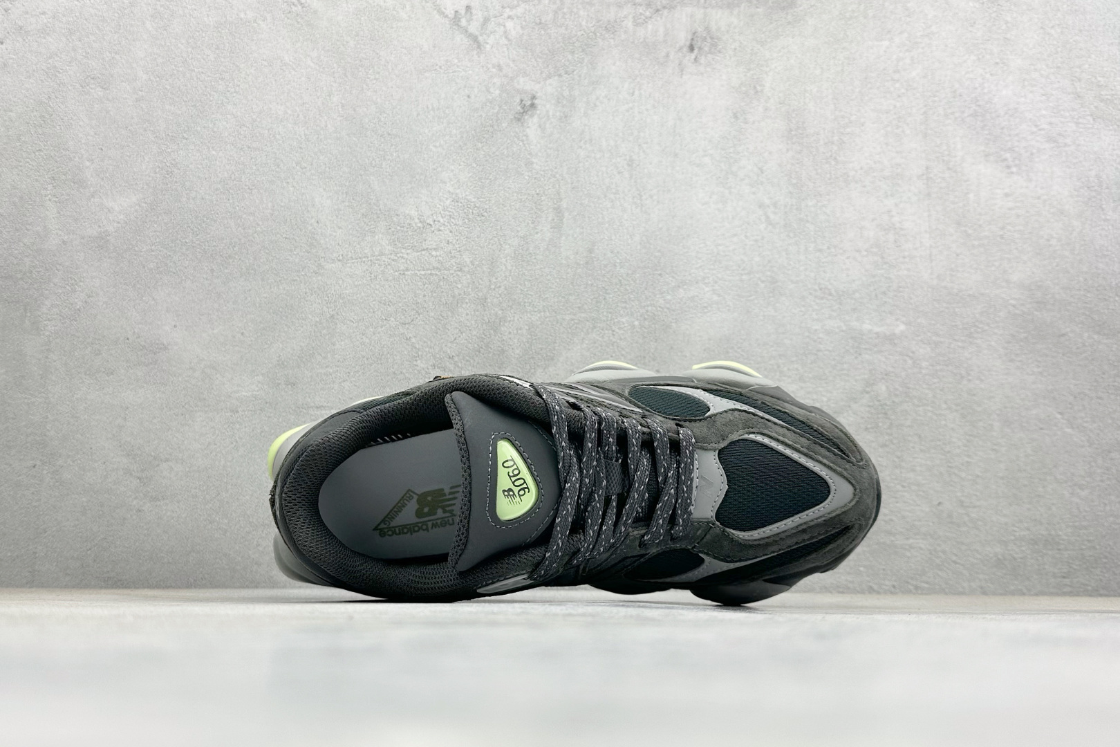Joe Freshgoods x New Balance NB9060 联名款 复古休闲运动慢跑鞋 U90602P8-Top High Quatity Cheap Sneakers Fashion Clothing Clothes Bags handbags Shoes of all Brand wholesale With The best Quality And Beautiful Price from China Factory Chinese suppliers wholesaler seller Joe Freshgoods x New Balance NB9060 联名款 复古休闲运动慢跑鞋 U90602P8