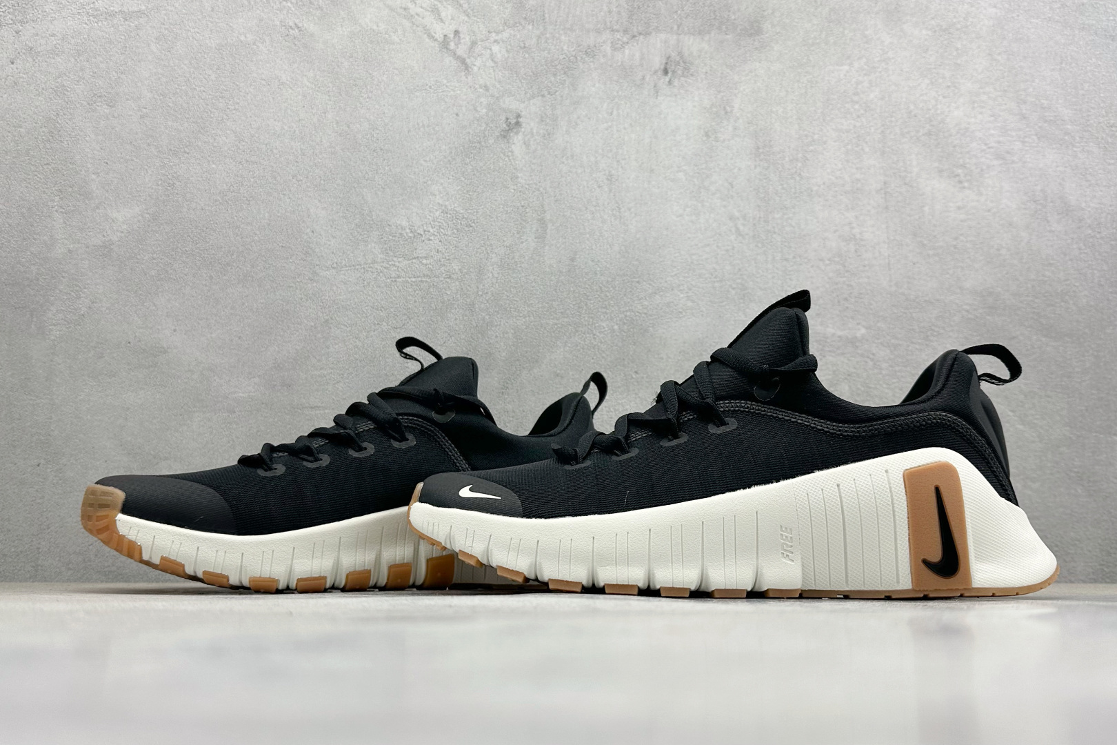 Nike Free Metcon 6 耐克网布圆头系带减震防滑生活休闲鞋 FJ7127-010 Nike Free Metcon 6 耐克网布圆头系带减震防滑生活休闲鞋 FJ7127-010