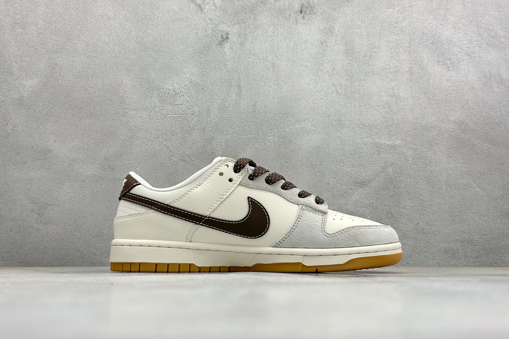 Nike Dunk Low Retro 马年限定 周年高端定制 低帮休闲板鞋 DX2688-011 Nike Dunk Low Retro 马年限定 周年高端定制 低帮休闲板鞋 DX2688-011