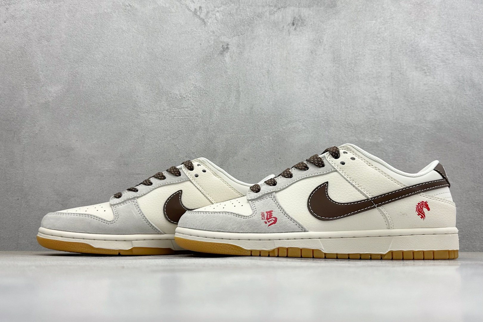 Nike Dunk Low Retro 马年限定 周年高端定制 低帮休闲板鞋 DX2688-011 Nike Dunk Low Retro 马年限定 周年高端定制 低帮休闲板鞋 DX2688-011