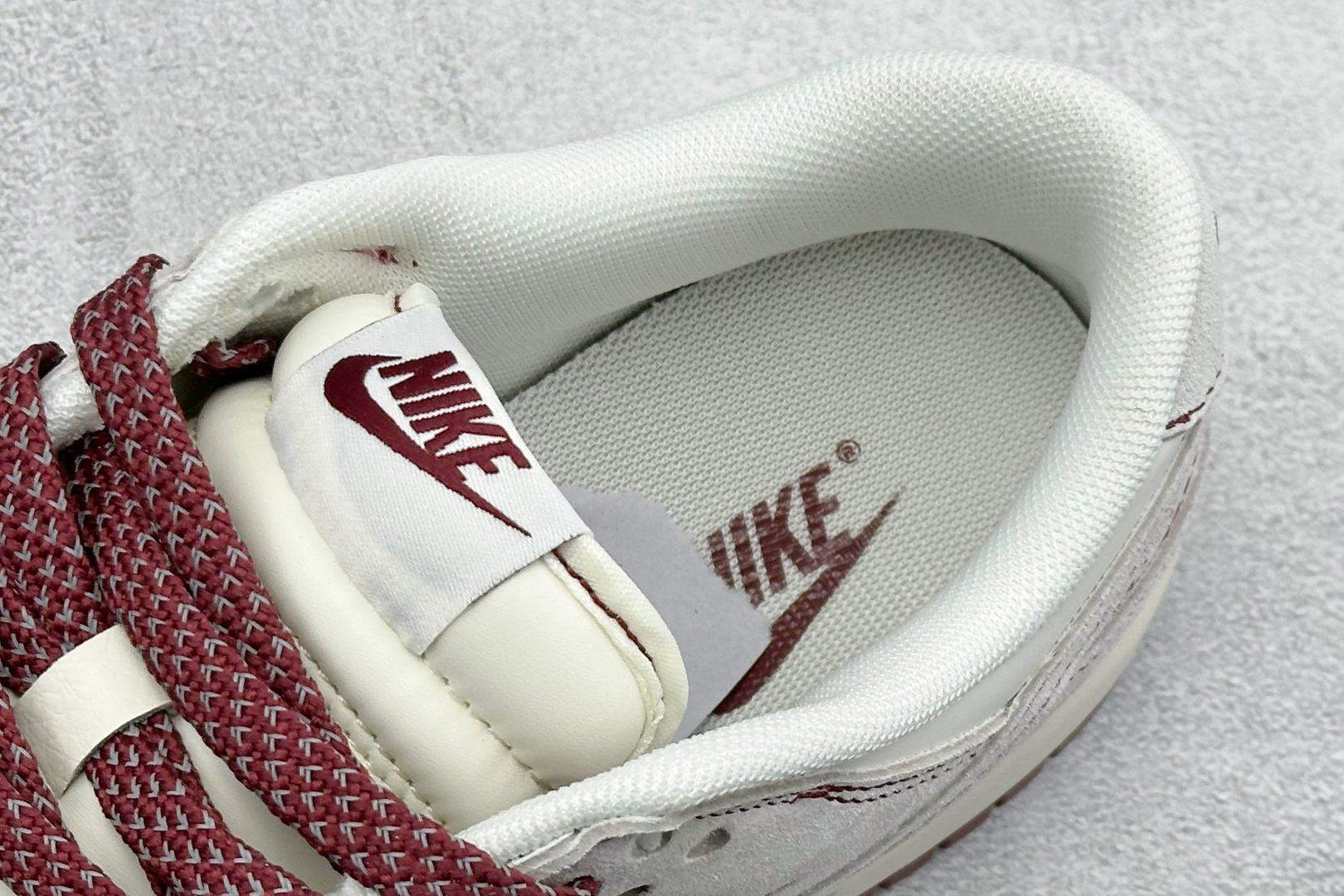 Nike Dunk Low Retro 马年限定 周年高端定制 低帮休闲板鞋 DX2688-014 Nike Dunk Low Retro 马年限定 周年高端定制 低帮休闲板鞋 DX2688-014