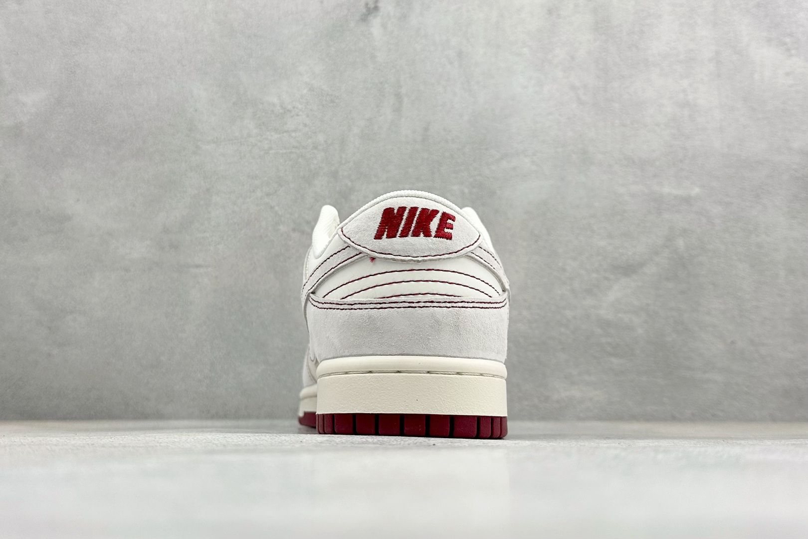 Nike Dunk Low Retro 马年限定 周年高端定制 低帮休闲板鞋 DX2688-014 Nike Dunk Low Retro 马年限定 周年高端定制 低帮休闲板鞋 DX2688-014