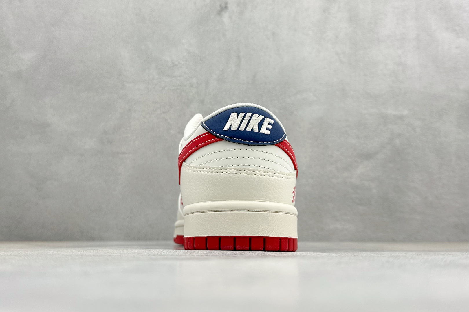 Nike Dunk Low Retro 马年限定 周年高端定制 低帮休闲板鞋 DX2688-013 Nike Dunk Low Retro 马年限定 周年高端定制 低帮休闲板鞋 DX2688-013