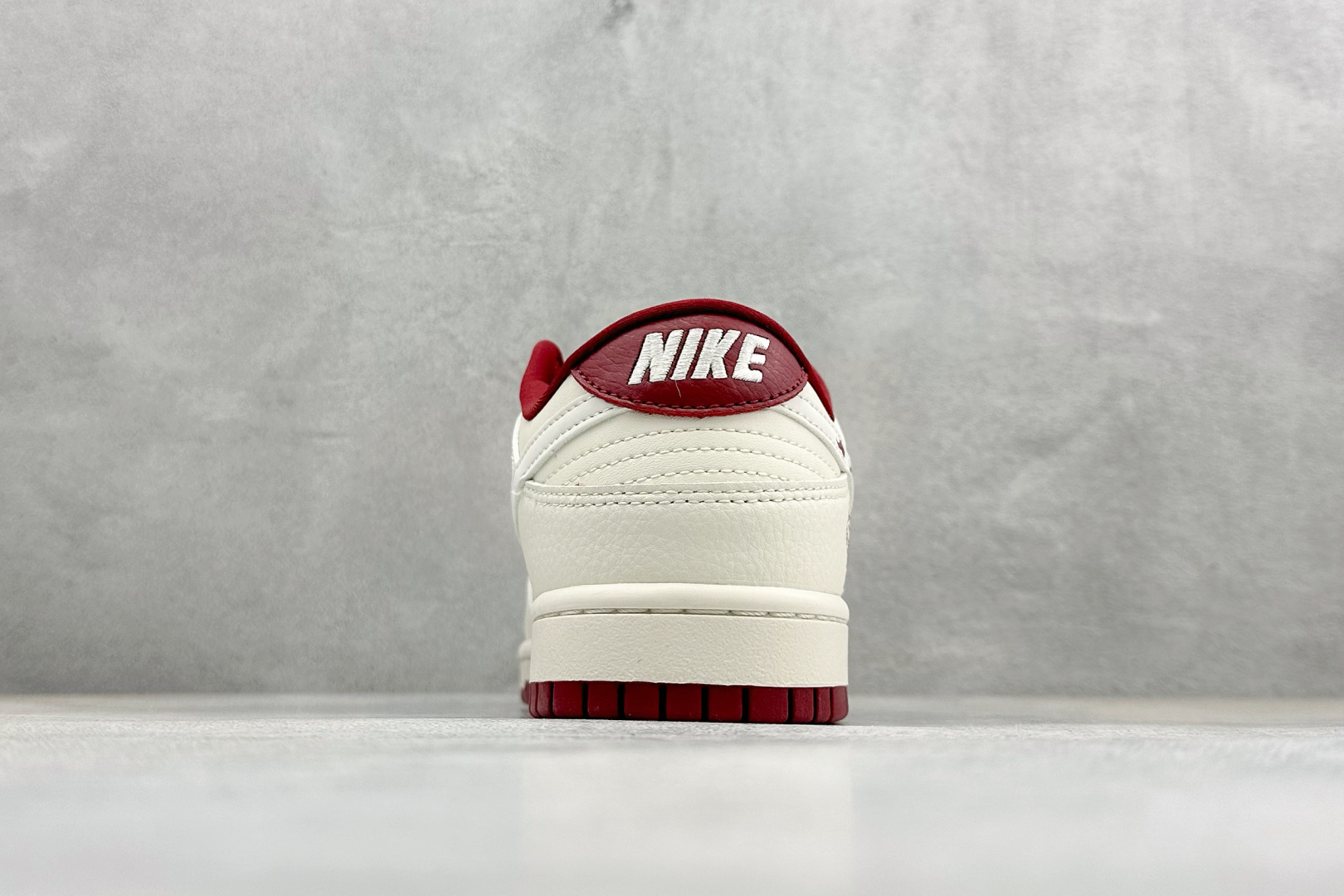 Nike Dunk Low Retro 马年限定 周年高端定制 低帮休闲板鞋 QW5288-111 Nike Dunk Low Retro 马年限定 周年高端定制 低帮休闲板鞋 QW5288-111