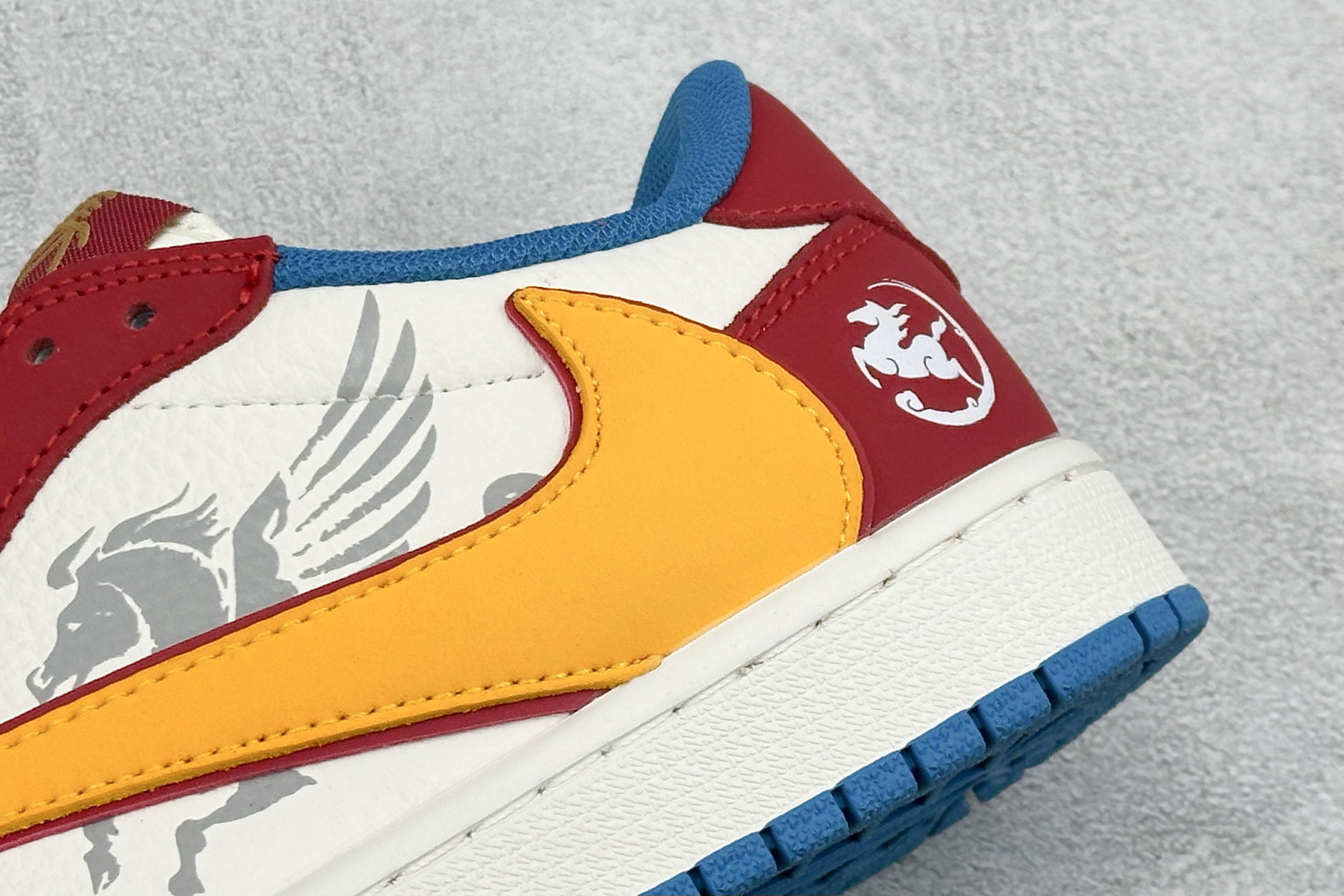 Air Jordan 1 Low AJ1 乔1 马年限定 高端定制 低帮倒钩复古篮球鞋DZ2688-116-Top High Quatity Cheap Sneakers Fashion Clothing Clothes Bags handbags Shoes of all Brand wholesale With The best Quality And Beautiful Price from China Factory Chinese suppliers wholesaler seller Air Jordan 1 Low AJ1 乔1 马年限定 高端定制 低帮倒钩复古篮球鞋DZ2688-116