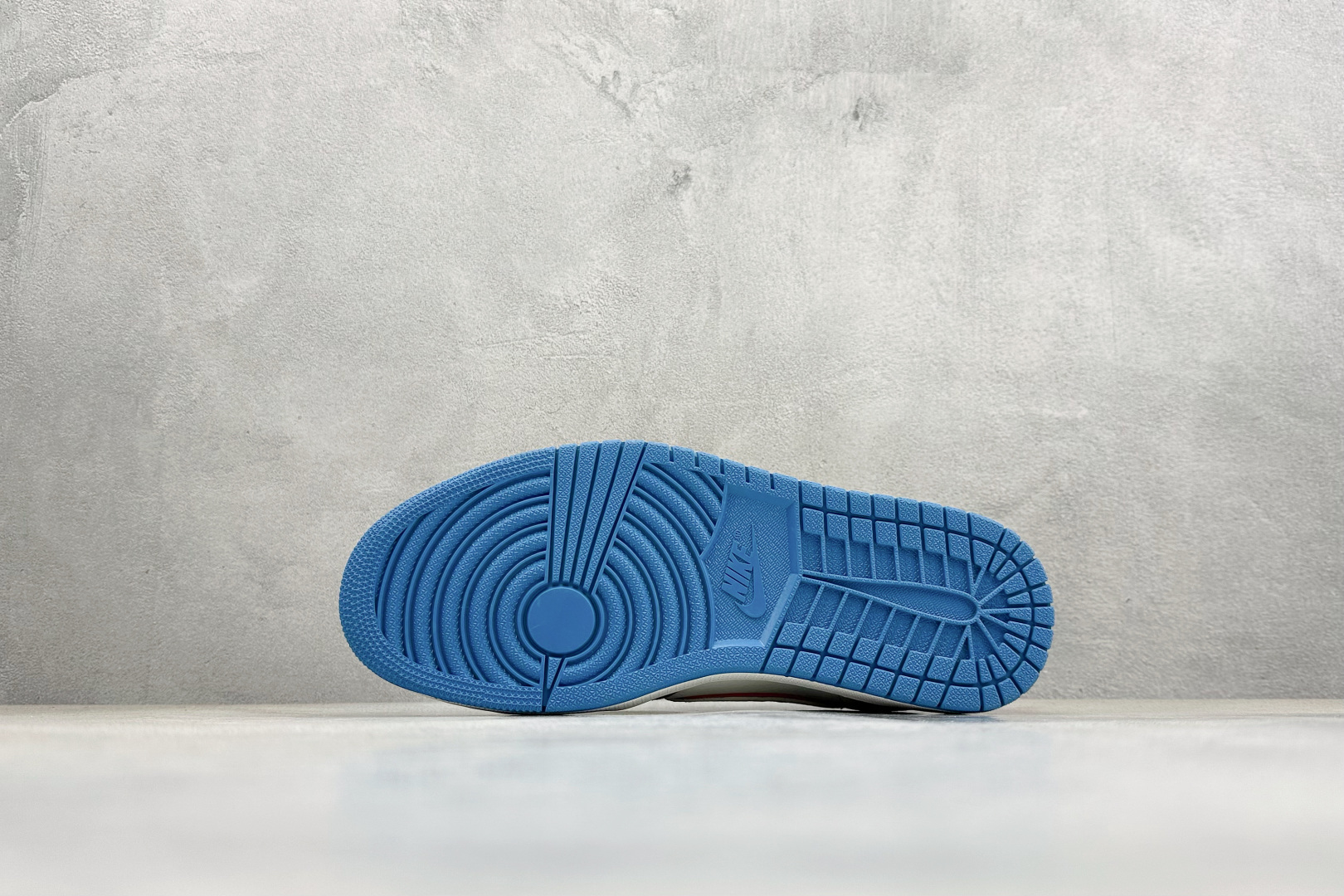 Air Jordan 1 Low AJ1 乔1 马年限定 高端定制 低帮倒钩复古篮球鞋DZ2688-116-Top High Quatity Cheap Sneakers Fashion Clothing Clothes Bags handbags Shoes of all Brand wholesale With The best Quality And Beautiful Price from China Factory Chinese suppliers wholesaler seller Air Jordan 1 Low AJ1 乔1 马年限定 高端定制 低帮倒钩复古篮球鞋DZ2688-116