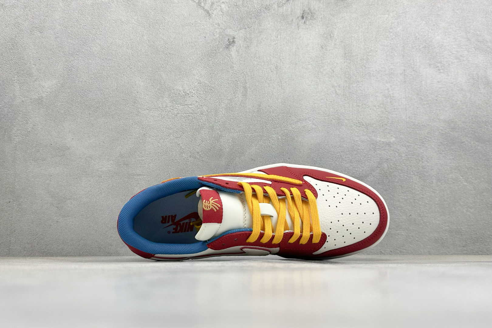 Air Jordan 1 Low AJ1 乔1 马年限定 高端定制 低帮倒钩复古篮球鞋DZ2688-116-Top High Quatity Cheap Sneakers Fashion Clothing Clothes Bags handbags Shoes of all Brand wholesale With The best Quality And Beautiful Price from China Factory Chinese suppliers wholesaler seller Air Jordan 1 Low AJ1 乔1 马年限定 高端定制 低帮倒钩复古篮球鞋DZ2688-116