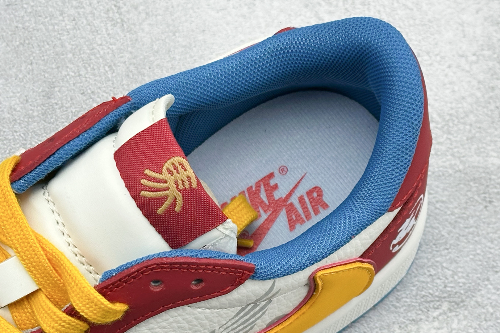 Air Jordan 1 Low AJ1 乔1 马年限定 高端定制 低帮倒钩复古篮球鞋DZ2688-116-Top High Quatity Cheap Sneakers Fashion Clothing Clothes Bags handbags Shoes of all Brand wholesale With The best Quality And Beautiful Price from China Factory Chinese suppliers wholesaler seller Air Jordan 1 Low AJ1 乔1 马年限定 高端定制 低帮倒钩复古篮球鞋DZ2688-116