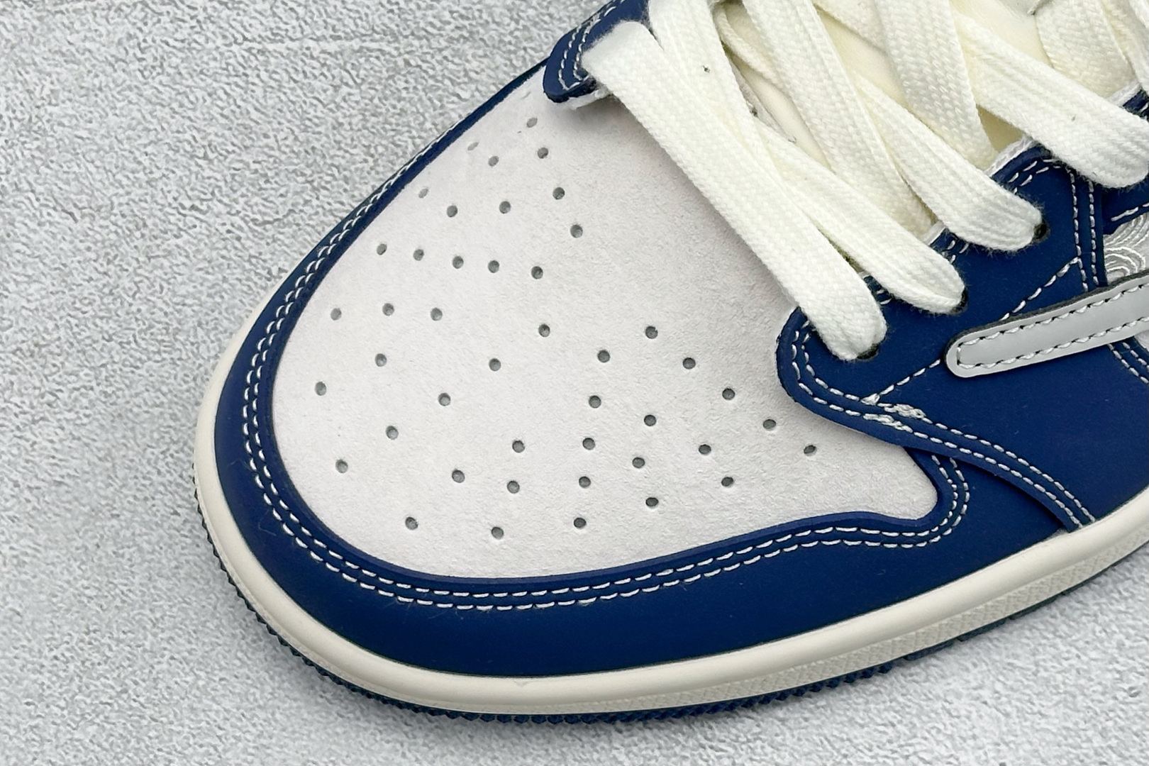 Air Jordan 1 Low AJ1 乔1 马年限定 2026 高端定制 低帮倒钩复古篮球鞋 JJ2508-106