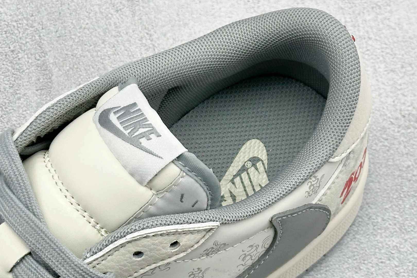 Air Jordan 1 Low AJ1 乔1 马年限定 2026 高端定制 低帮倒钩复古篮球鞋 XT6998-115