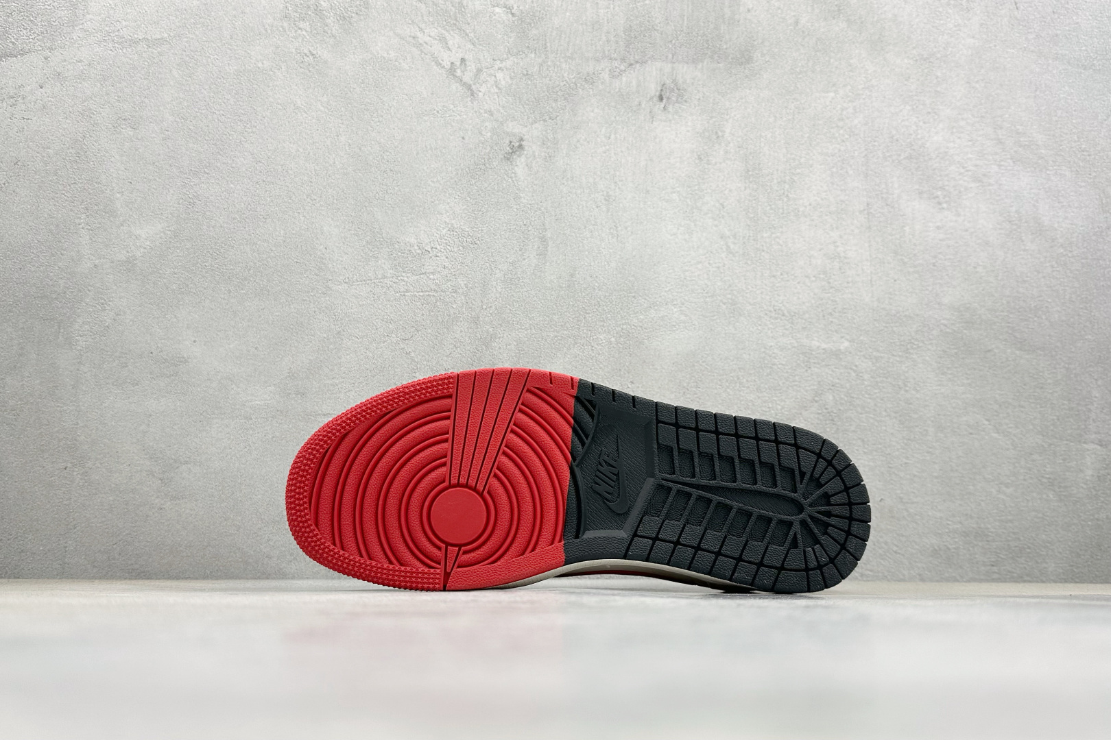 Air Jordan 1 Low AJ1 乔1 马年限定 高端定制 低帮倒钩复古篮球鞋 SD6868-130 Air Jordan 1 Low AJ1 乔1 马年限定 高端定制 低帮倒钩复古篮球鞋 SD6868-130