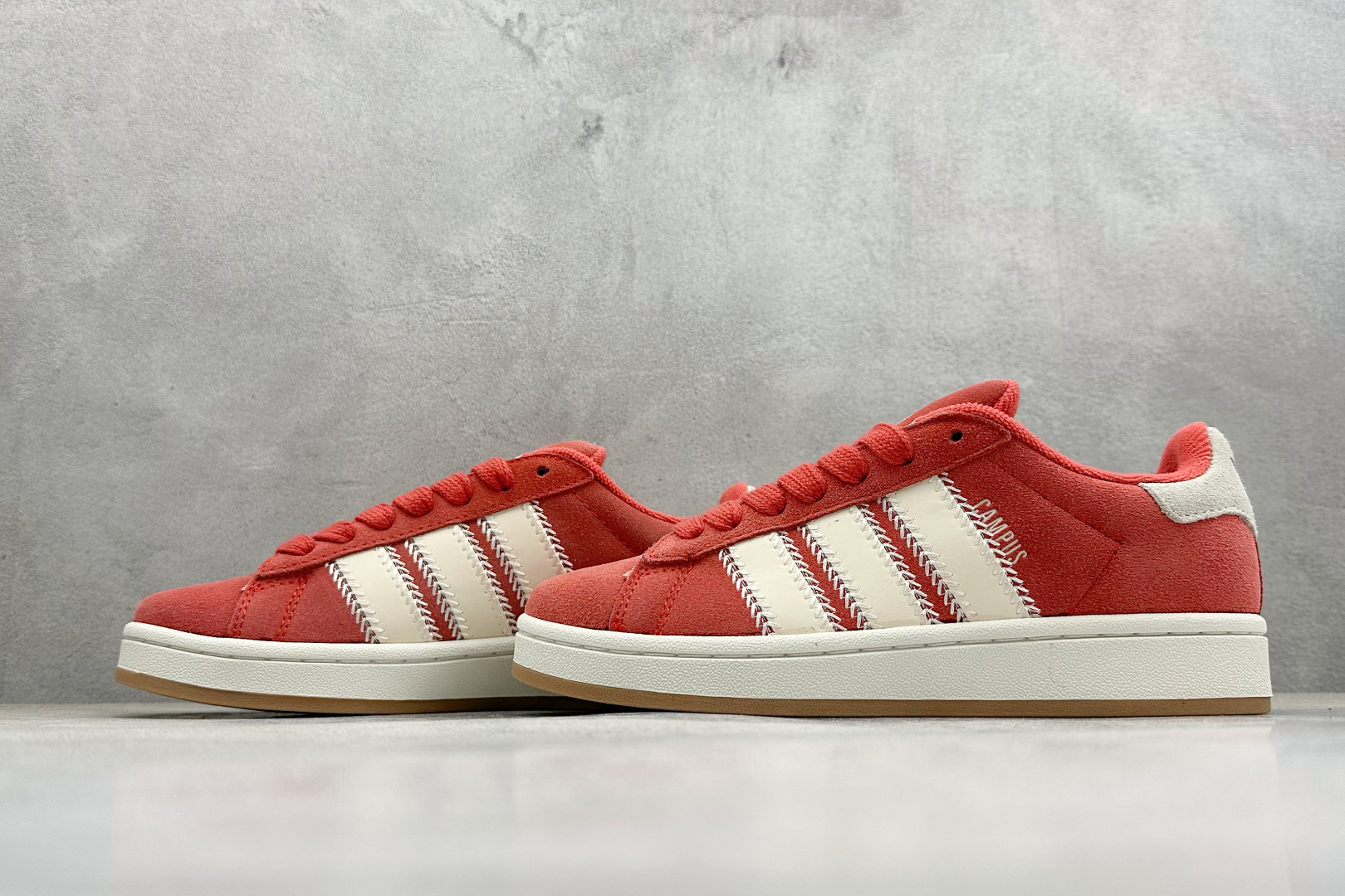 TG版AD Originals Campus 00s 学院系列面包风复古休闲运动板鞋 JQ5805-Top High Quatity Cheap Sneakers Fashion Clothing Clothes Bags handbags Shoes of all Brand wholesale With The best Quality And Beautiful Price from China Factory Chinese suppliers wholesaler seller TG版AD Originals Campus 00s 学院系列面包风复古休闲运动板鞋 JQ5805