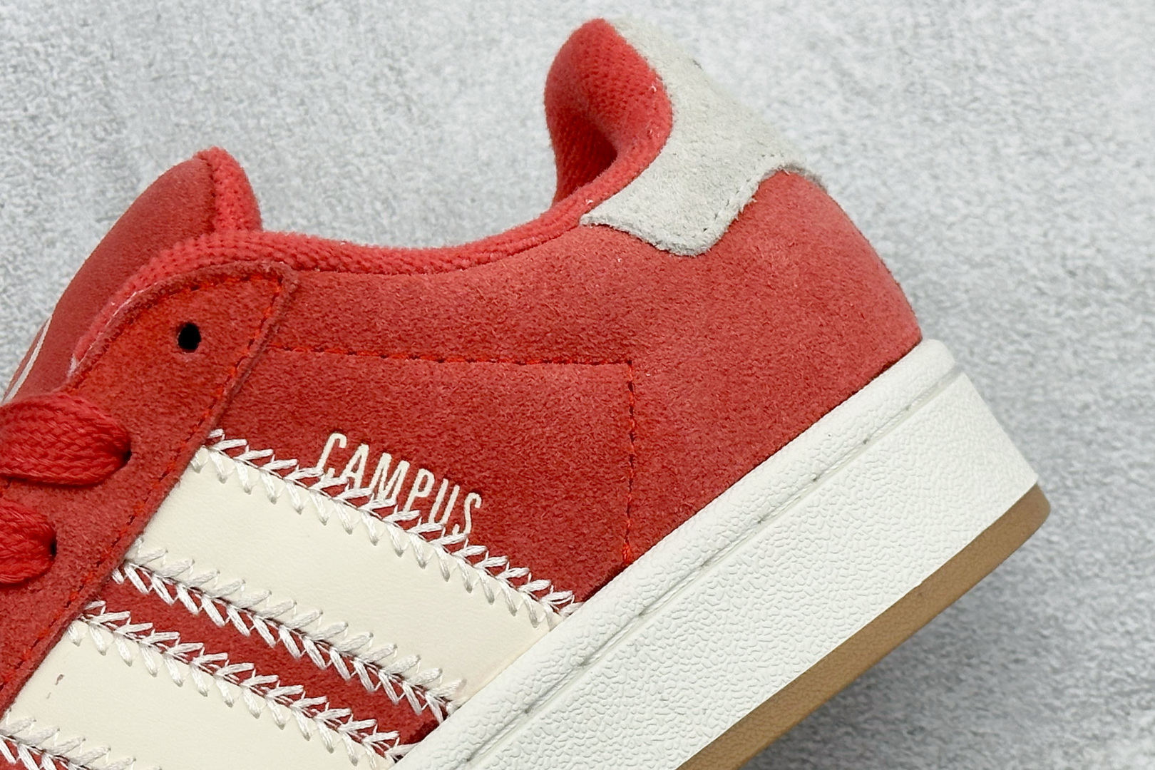 TG版AD Originals Campus 00s 学院系列面包风复古休闲运动板鞋 JQ5805-Top High Quatity Cheap Sneakers Fashion Clothing Clothes Bags handbags Shoes of all Brand wholesale With The best Quality And Beautiful Price from China Factory Chinese suppliers wholesaler seller TG版AD Originals Campus 00s 学院系列面包风复古休闲运动板鞋 JQ5805