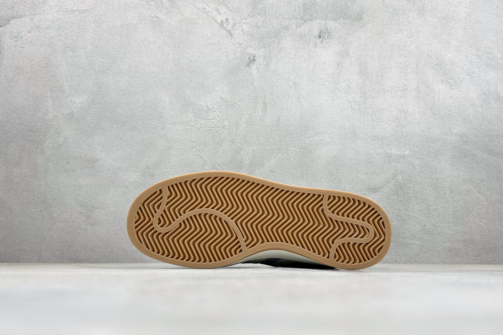 TG版AD Originals Campus 00s 学院系列面包风复古休闲运动板鞋 IH4376-Top High Quatity Cheap Sneakers Fashion Clothing Clothes Bags handbags Shoes of all Brand wholesale With The best Quality And Beautiful Price from China Factory Chinese suppliers wholesaler seller TG版AD Originals Campus 00s 学院系列面包风复古休闲运动板鞋 IH4376