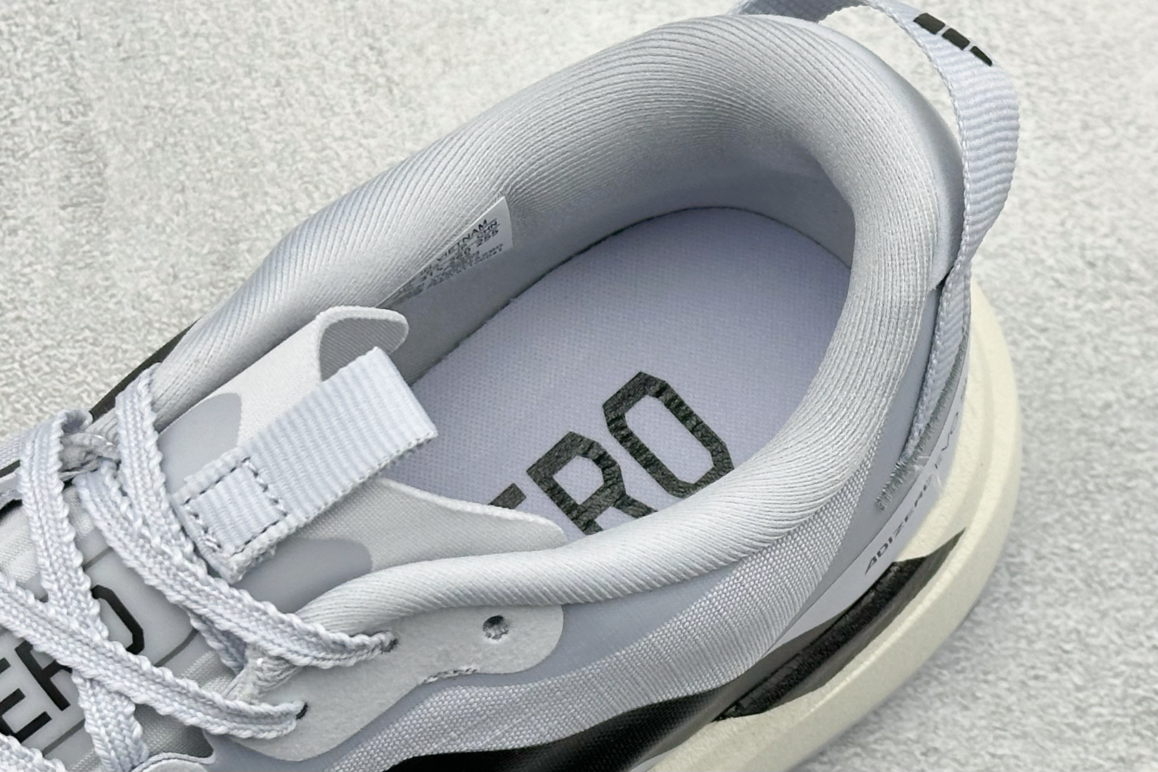 TY版AD ADIZERO EVO SL ATR 阿迪超轻透气缓震跑鞋 KK2677-Top High Quatity Cheap Sneakers Fashion Clothing Clothes Bags handbags Shoes of all Brand wholesale With The best Quality And Beautiful Price from China Factory Chinese suppliers wholesaler seller TY版AD ADIZERO EVO SL ATR 阿迪超轻透气缓震跑鞋 KK2677