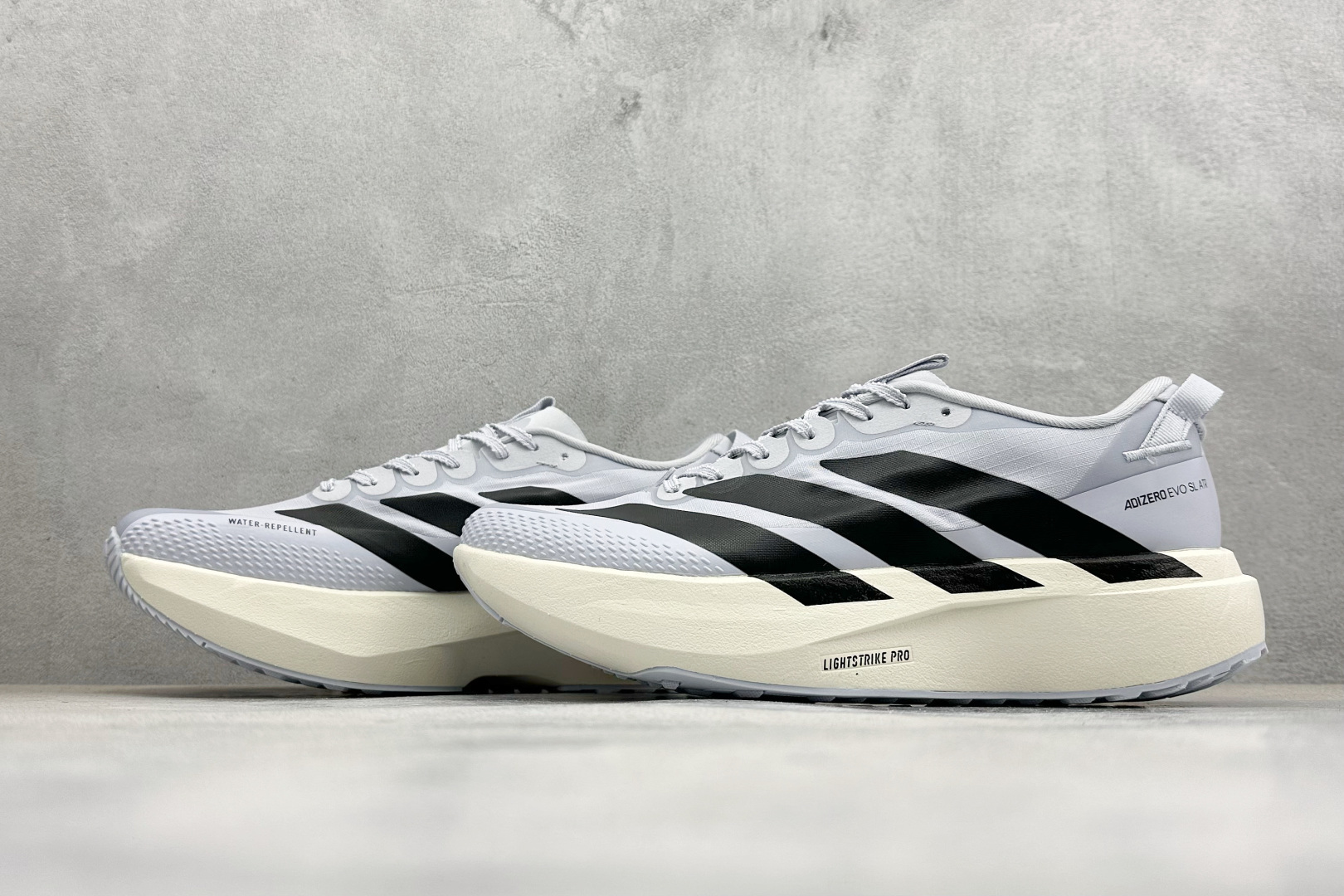 TY版AD ADIZERO EVO SL ATR 阿迪超轻透气缓震跑鞋 KK2677-Top High Quatity Cheap Sneakers Fashion Clothing Clothes Bags handbags Shoes of all Brand wholesale With The best Quality And Beautiful Price from China Factory Chinese suppliers wholesaler seller TY版AD ADIZERO EVO SL ATR 阿迪超轻透气缓震跑鞋 KK2677
