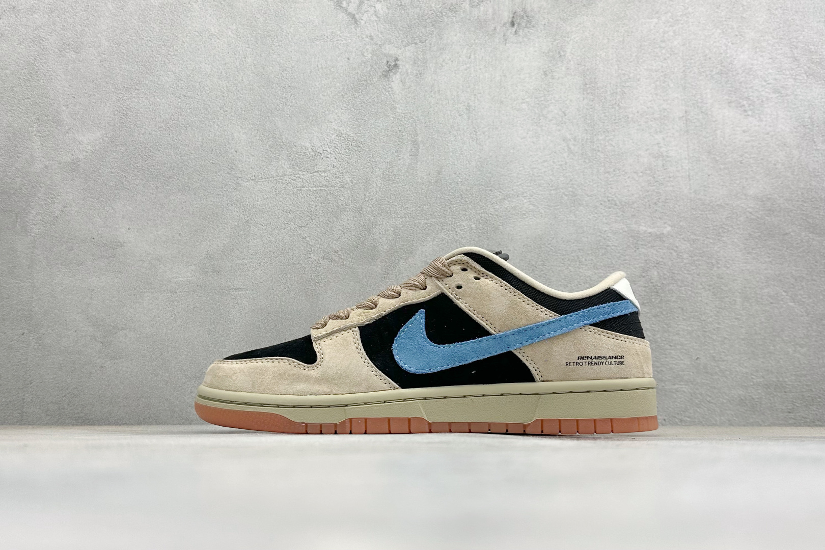 200 K版Nike SB Dunk Low 卡其黑蓝勾 低帮休闲板鞋 HJ0367-200-Chinese UA Cheap High Quatity Brand Clothes Bags handbags Sneakers wholesale wholesaler seller from China Factory suppliers Fashion Clothing Shoes best Quality Beautiful Price 200 K版Nike SB Dunk Low 卡其黑蓝勾 低帮休闲板鞋 HJ0367-200