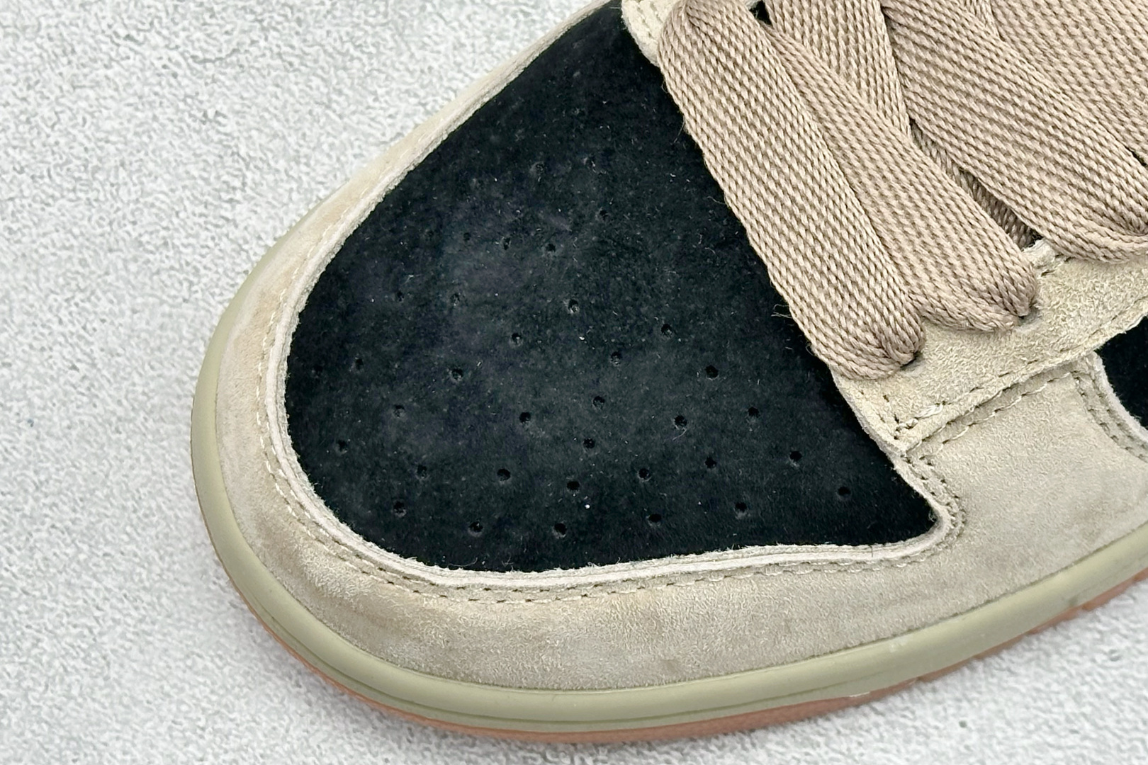 200 K版Nike SB Dunk Low 卡其黑蓝勾 低帮休闲板鞋 HJ0367-200-Chinese UA Cheap High Quatity Brand Clothes Bags handbags Sneakers wholesale wholesaler seller from China Factory suppliers Fashion Clothing Shoes best Quality Beautiful Price 200 K版Nike SB Dunk Low 卡其黑蓝勾 低帮休闲板鞋 HJ0367-200