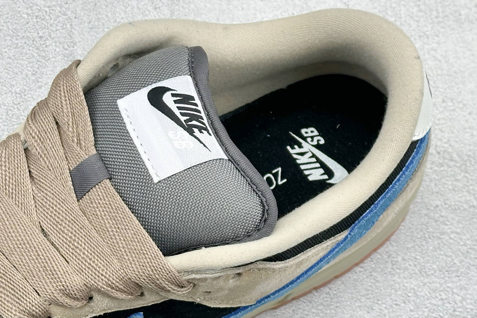 200 K版Nike SB Dunk Low 卡其黑蓝勾 低帮休闲板鞋 HJ0367-200-Chinese UA Cheap High Quatity Brand Clothes Bags handbags Sneakers wholesale wholesaler seller from China Factory suppliers Fashion Clothing Shoes best Quality Beautiful Price 200 K版Nike SB Dunk Low 卡其黑蓝勾 低帮休闲板鞋 HJ0367-200