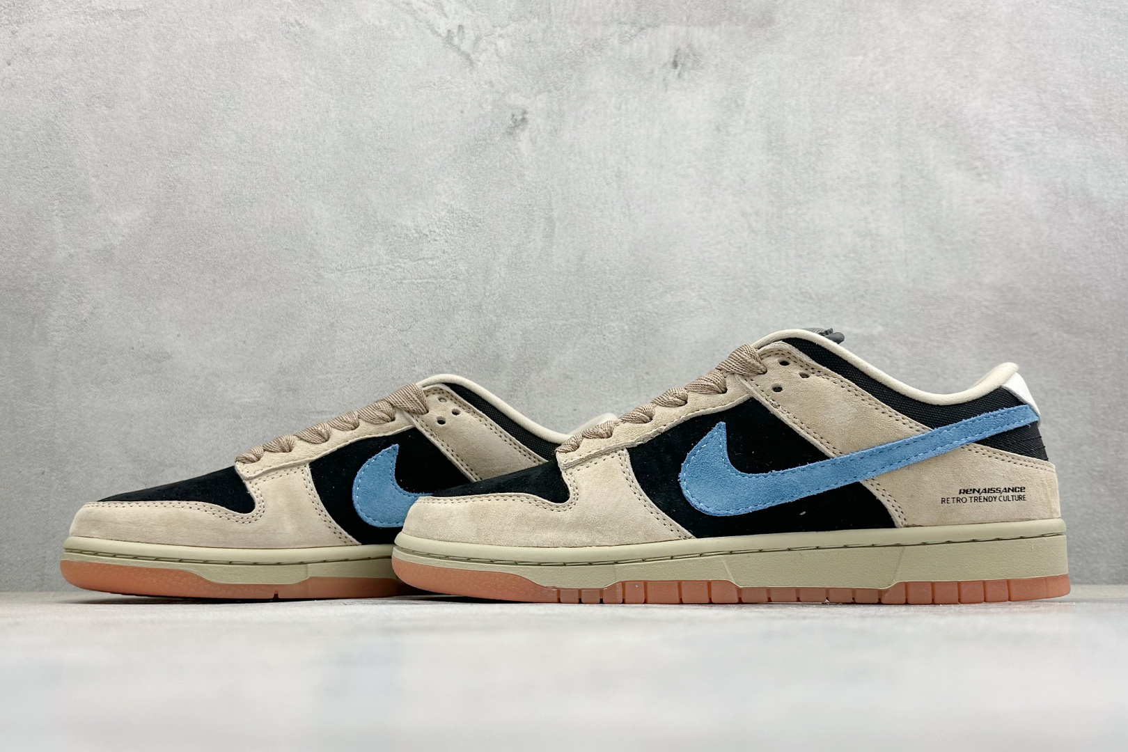 200 K版Nike SB Dunk Low 卡其黑蓝勾 低帮休闲板鞋 HJ0367-200-Chinese UA Cheap High Quatity Brand Clothes Bags handbags Sneakers wholesale wholesaler seller from China Factory suppliers Fashion Clothing Shoes best Quality Beautiful Price 200 K版Nike SB Dunk Low 卡其黑蓝勾 低帮休闲板鞋 HJ0367-200