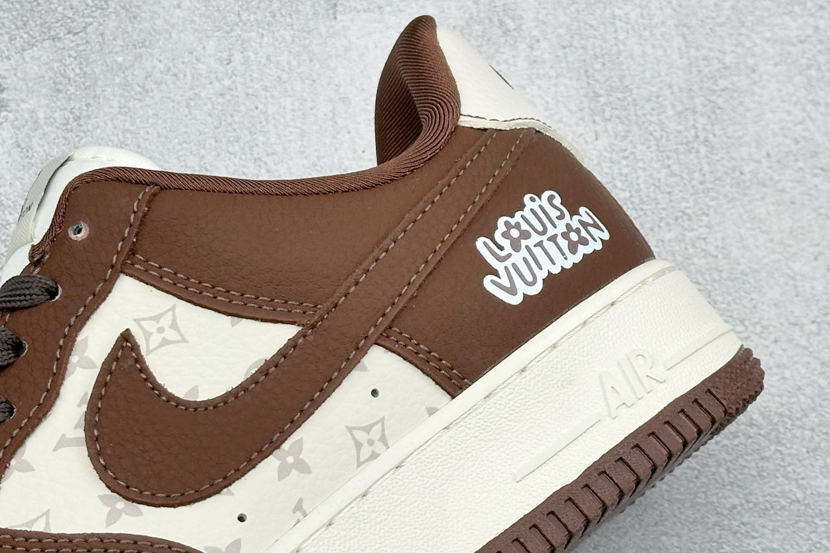 SC版Nike Air Force 1'07 Low 联名 棕酪印花 空军一号低帮休闲板鞋 DF0188-127