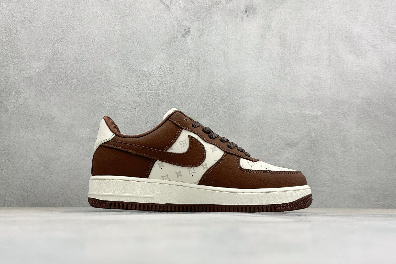 SC版Nike Air Force 1'07 Low 联名 棕酪印花 空军一号低帮休闲板鞋 DF0188-127