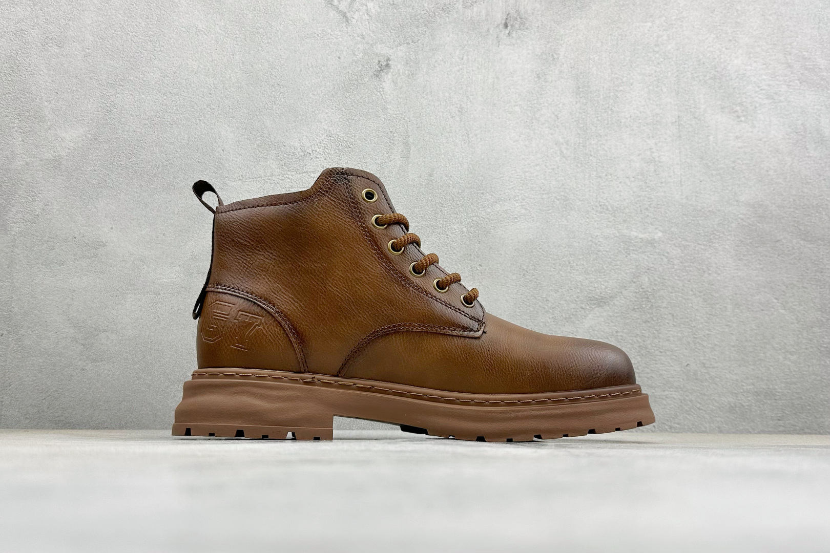 W1版Timberland 添柏岚/天伯伦 秋冬新款 户外中帮休闲大黄靴 TB99897-Top High Quatity Cheap Sneakers Fashion Clothing Clothes Bags handbags Shoes of all Brand wholesale With The best Quality And Beautiful Price from China Factory Chinese suppliers wholesaler seller W1版Timberland 添柏岚/天伯伦 秋冬新款 户外中帮休闲大黄靴 TB99897